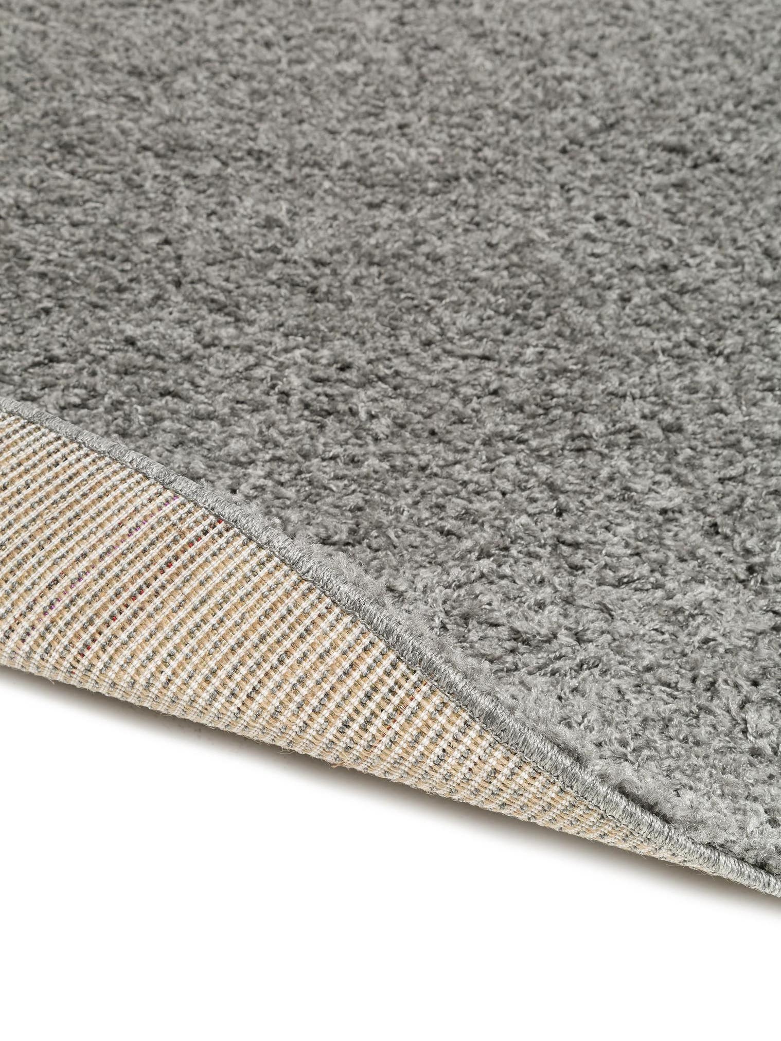 Teppich aus 100% Polypropylen in Grau mit 21 bis 30 mm hohem Flor von benuta
