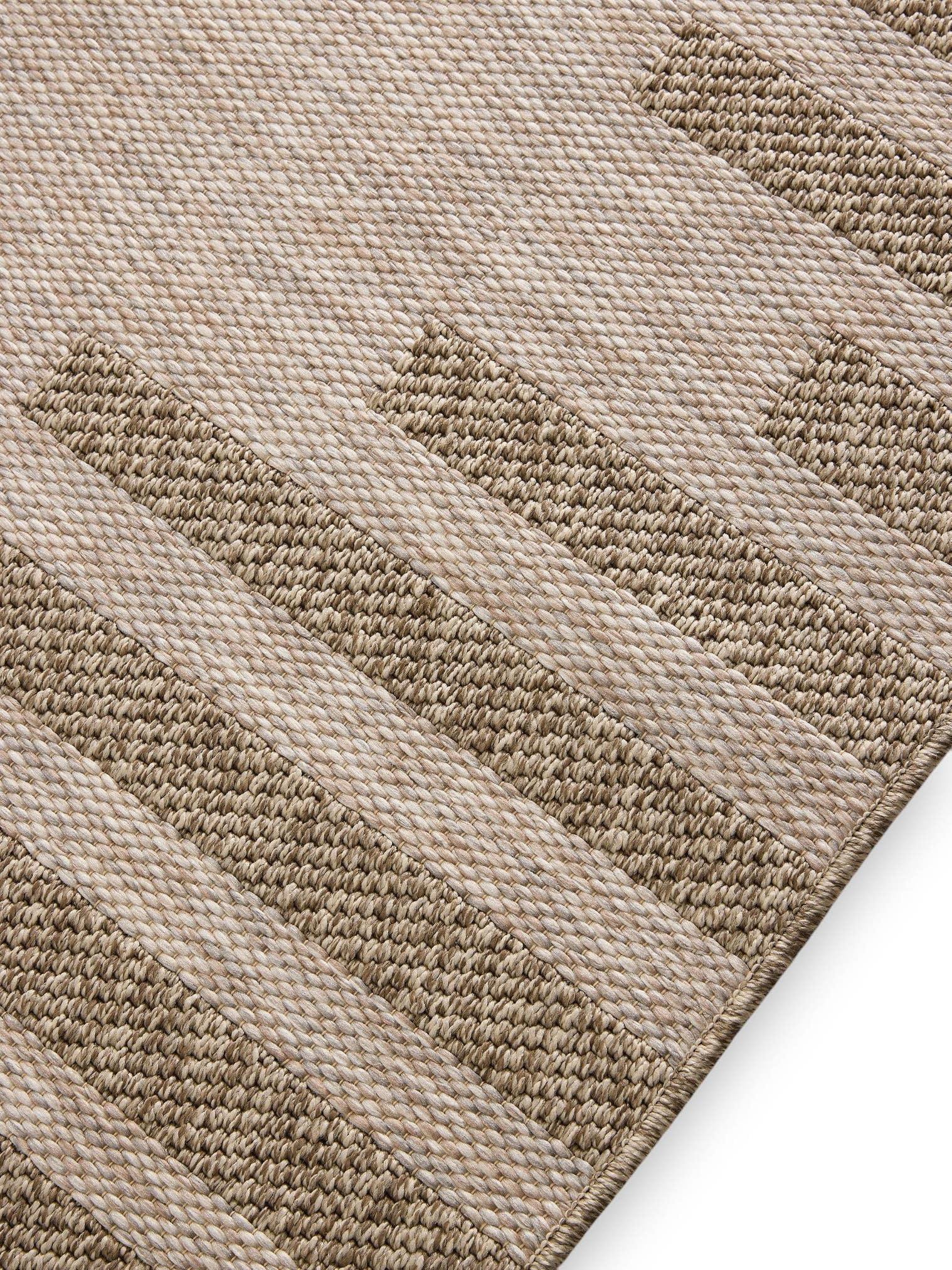 Rug made of 100% Polypropylene in Beige with a 6 - 10 mm high pile by benuta Nest