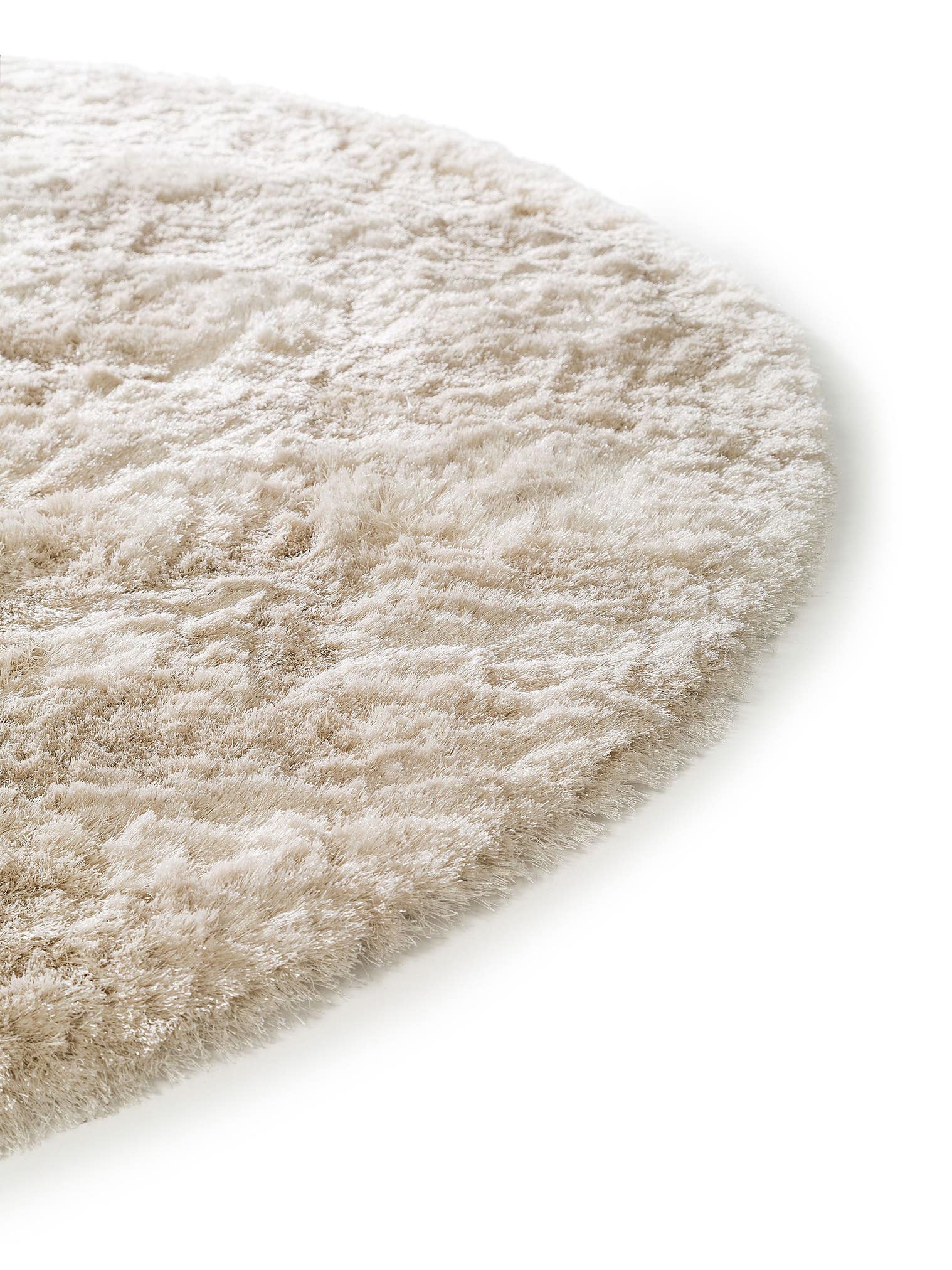 Matta av 100% Polyester i Beige med 31 - 40 mm hög lugg från benuta Nest