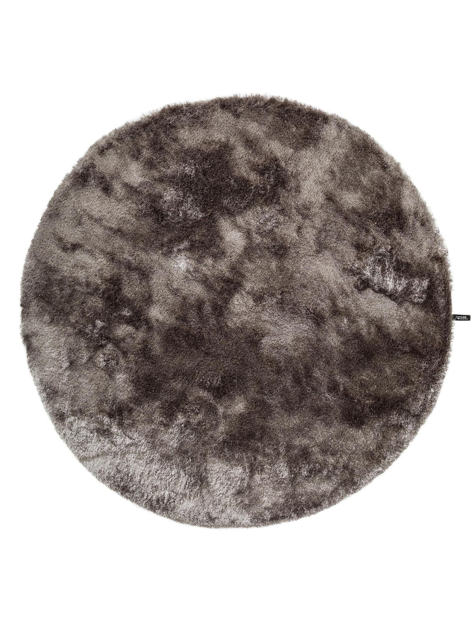 Matta av 100% Polyester i Grå med 31 - 40 mm hög lugg från benuta Nest