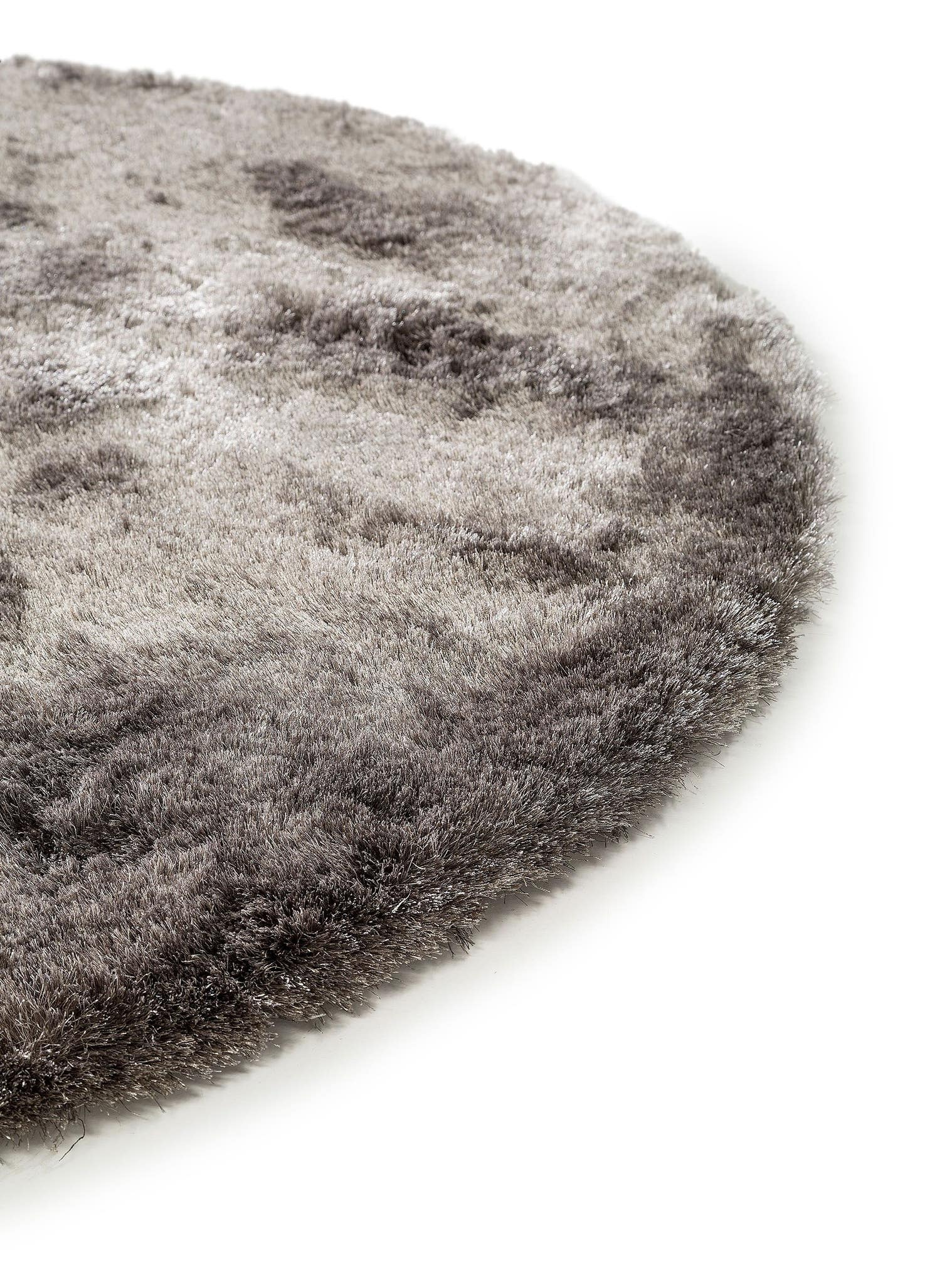 Matta av 100% Polyester i Grå med 31 - 40 mm hög lugg från benuta Nest