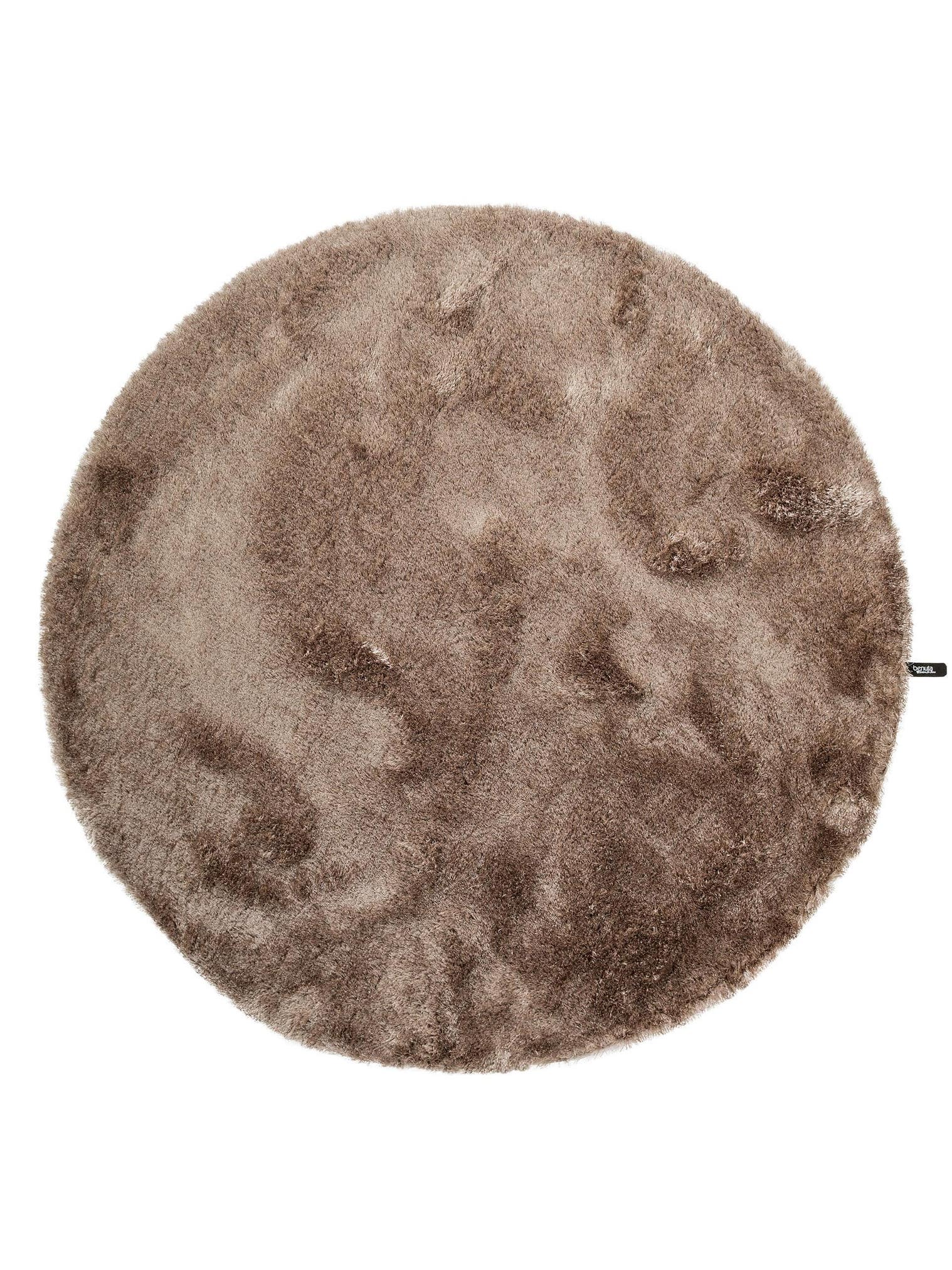Matta av 100% Polyester i Brun med 31 - 40 mm hög lugg från benuta Nest