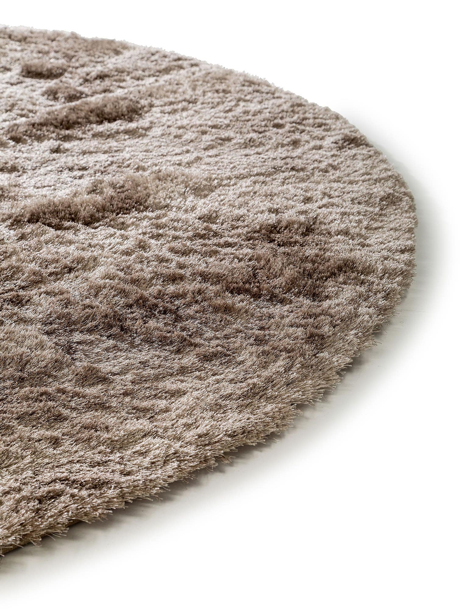 Matta av 100% Polyester i Brun med 31 - 40 mm hög lugg från benuta Nest