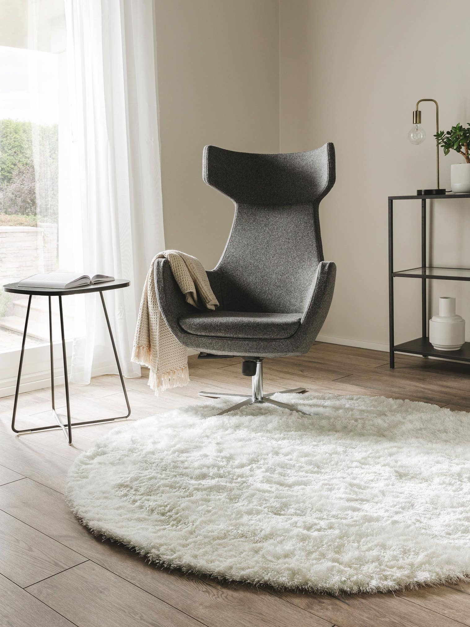 Tapis en 100% Polyester en Blanc avec une pile de 31 - 40 mm de hauteur de benuta Nest