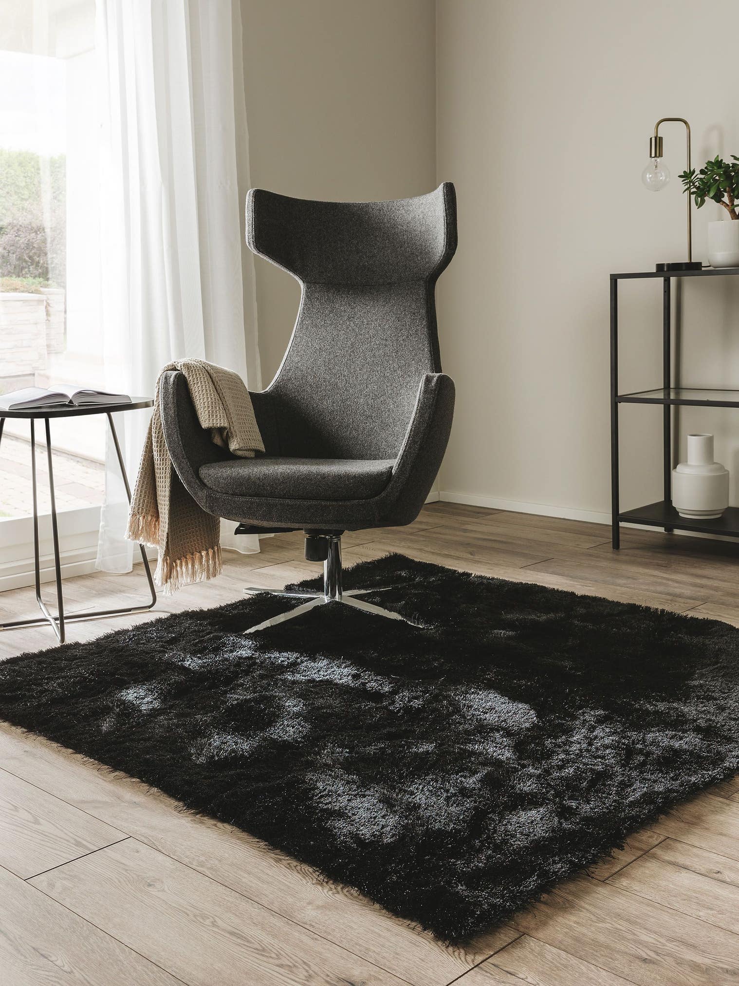 Tappeto di 100% Poliestere in Nero con pelo alto 31 - 40 mm da benuta Nest