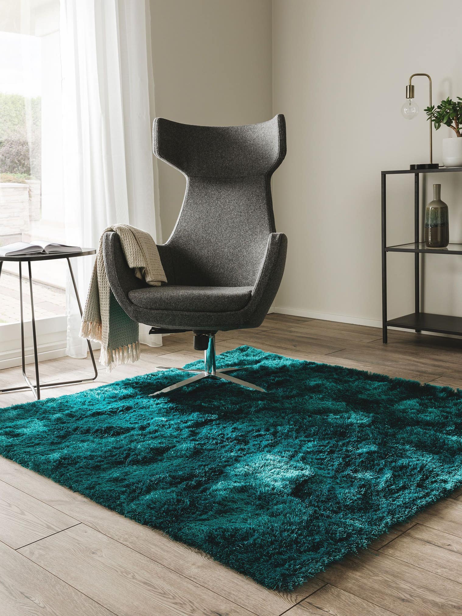 Rug made of 100% Polyester in Turquoise with a 31 - 40 mm high pile by benuta Nest
