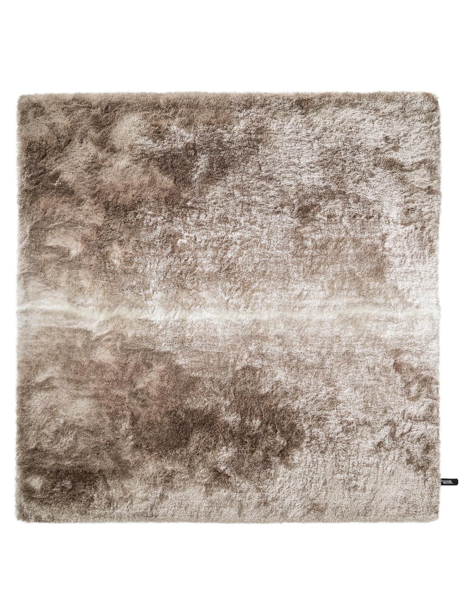 Teppich aus 100% Polyester in Beige mit 31 bis 40 mm hohem Flor von benuta Nest