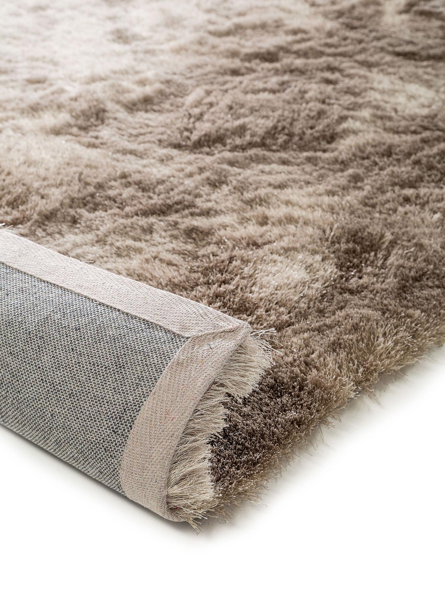 Teppich aus 100% Polyester in Beige mit 31 bis 40 mm hohem Flor von benuta Nest