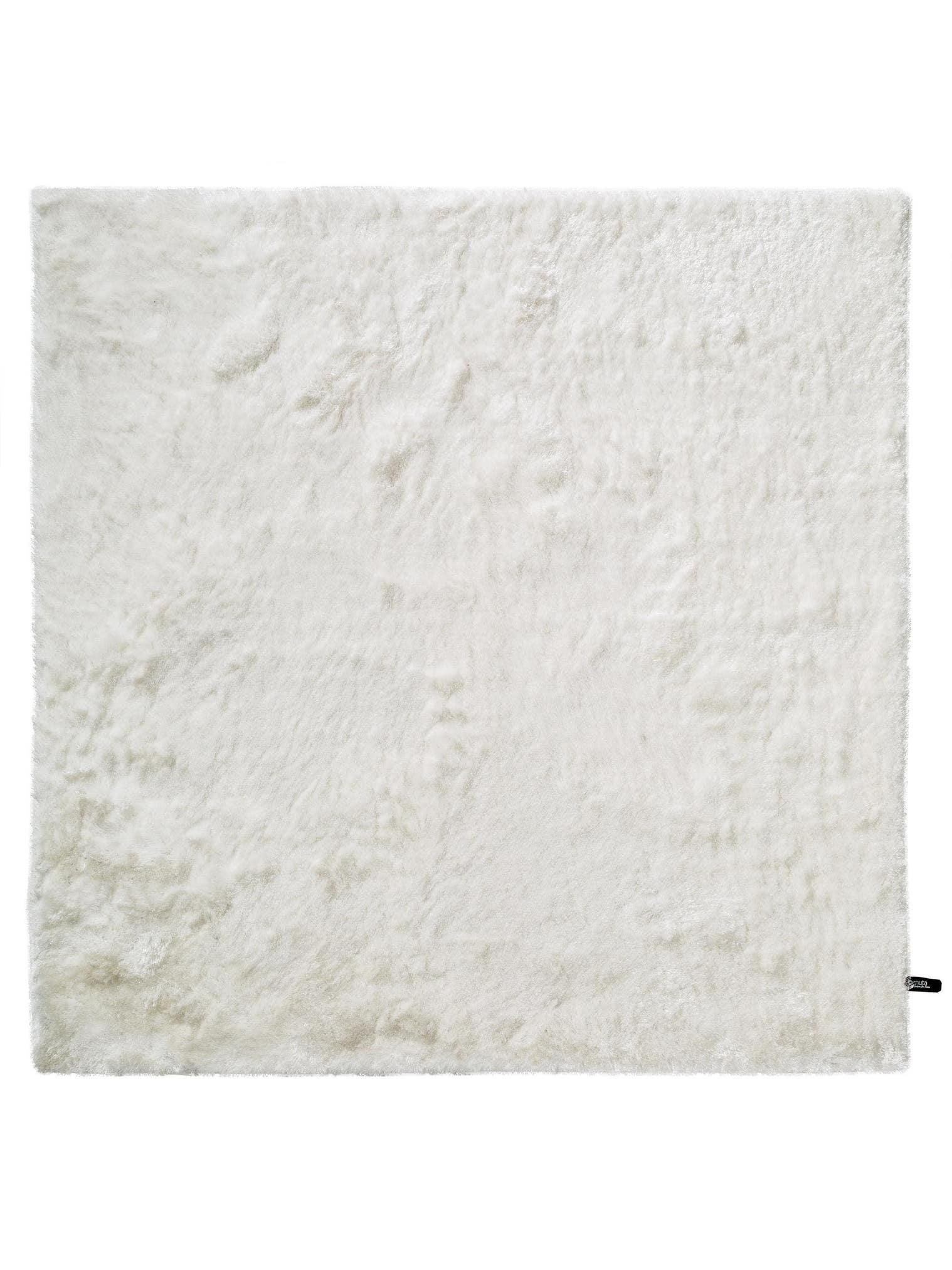 Teppich aus 100% Polyester in Weiß mit 31 bis 40 mm hohem Flor von benuta Nest