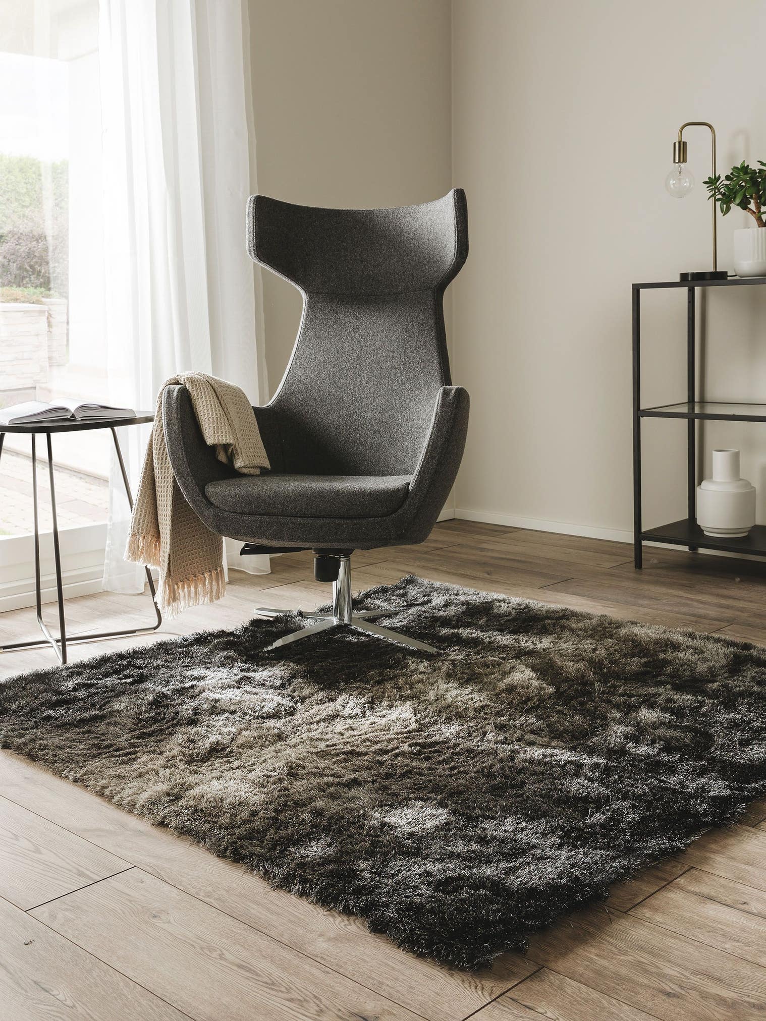 Tapis en 100% Polyester en Gris avec une pile de 31 - 40 mm de hauteur de benuta Nest