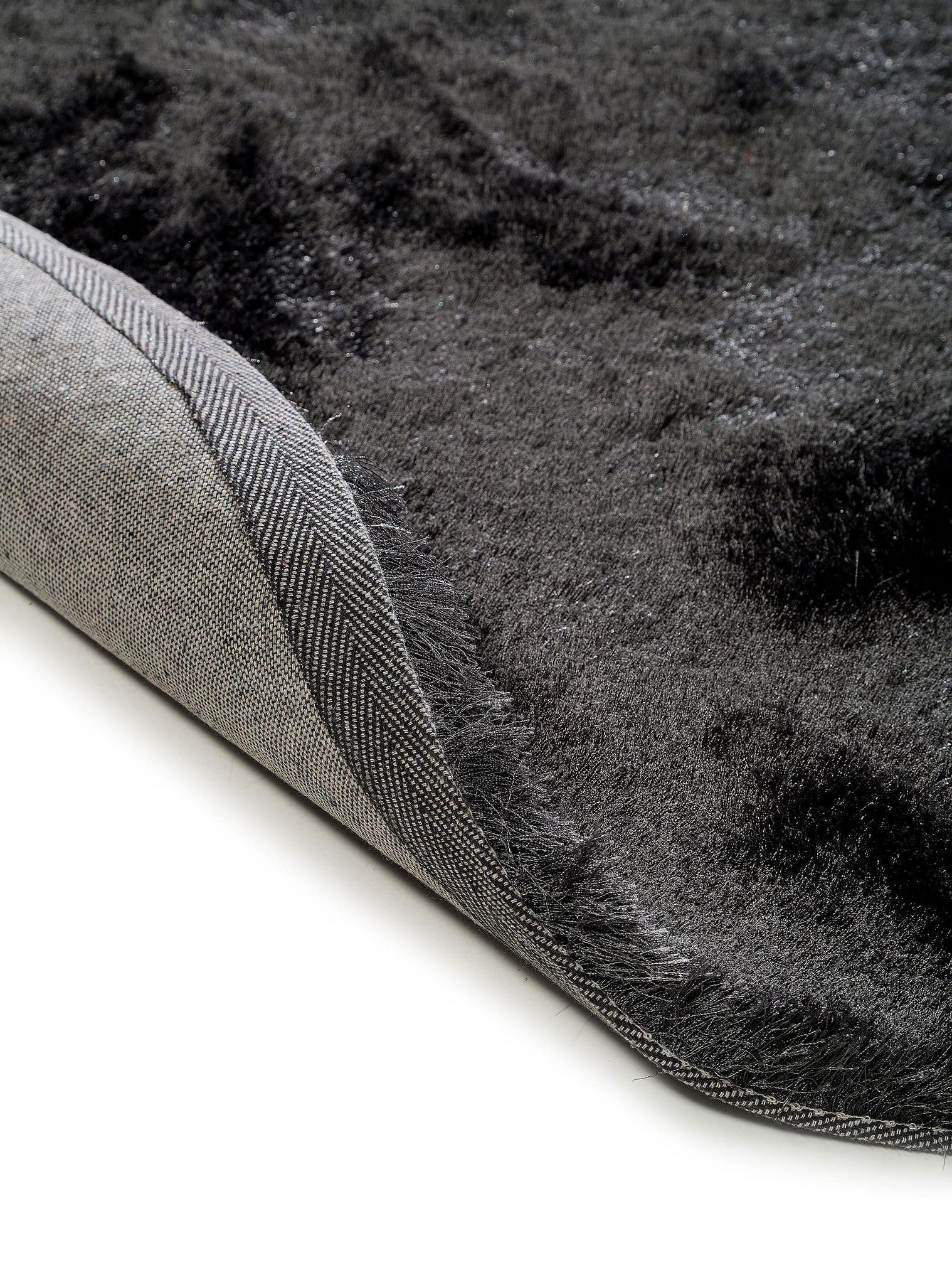 Teppich aus 100% Polyester in Grau mit 31 bis 40 mm hohem Flor von benuta Nest