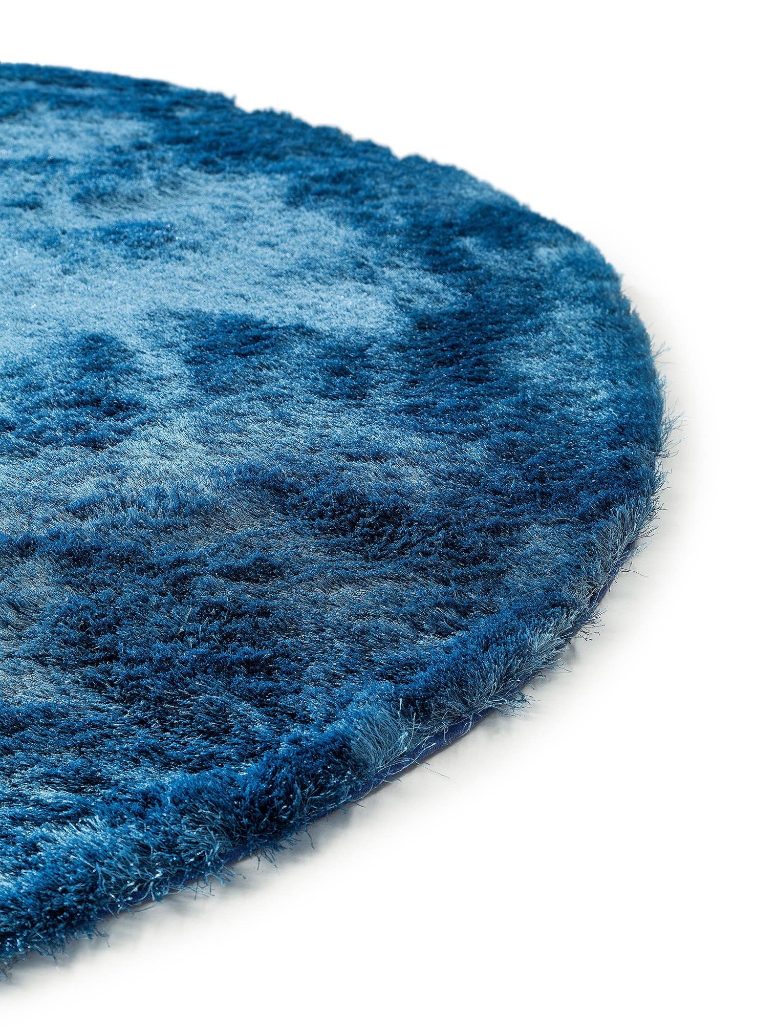 Matta av 100% Polyester i Blå med 31 - 40 mm hög lugg från benuta Nest