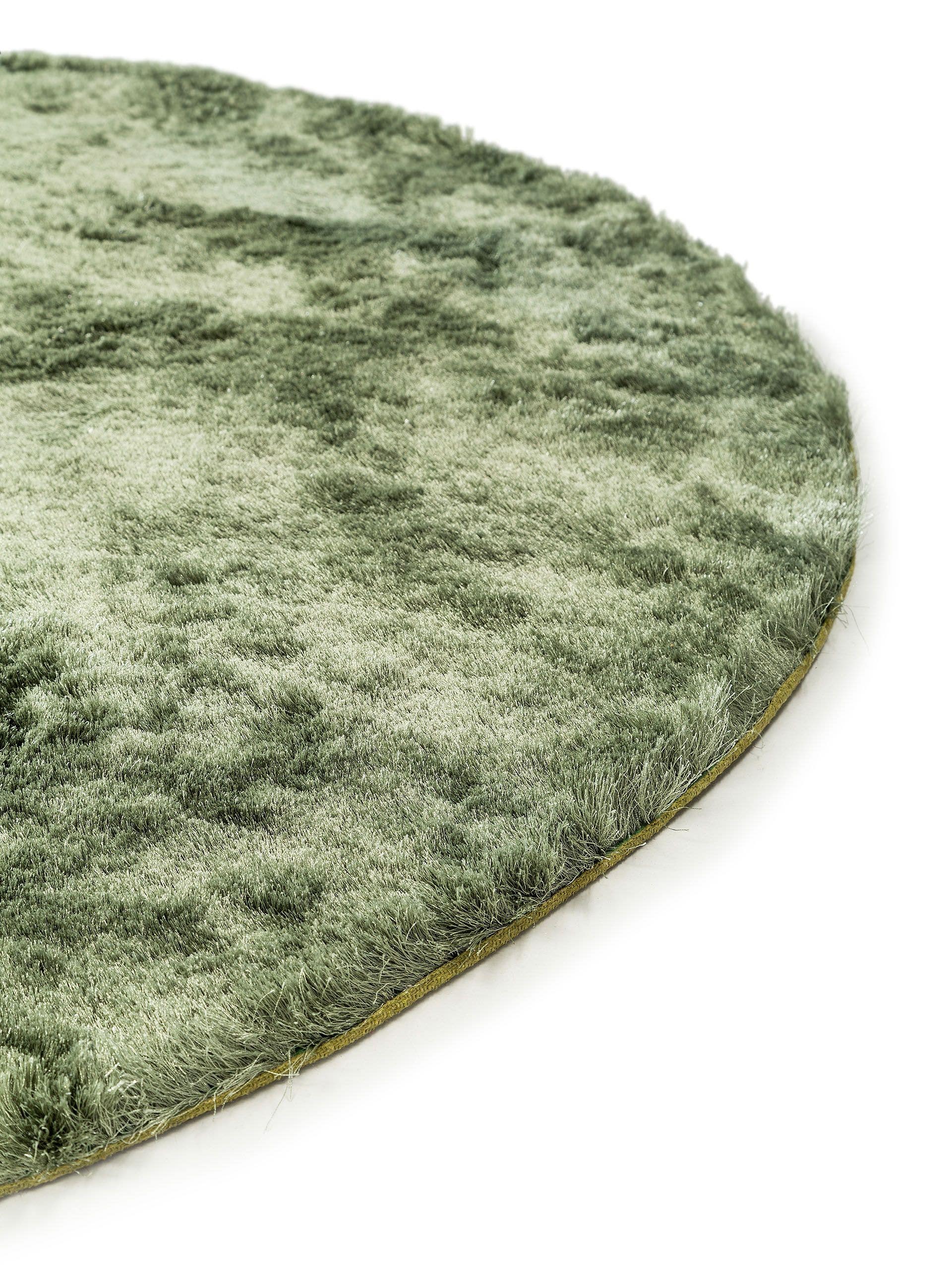 Matta av 100% Polyester i Grön med 31 - 40 mm hög lugg från benuta Nest