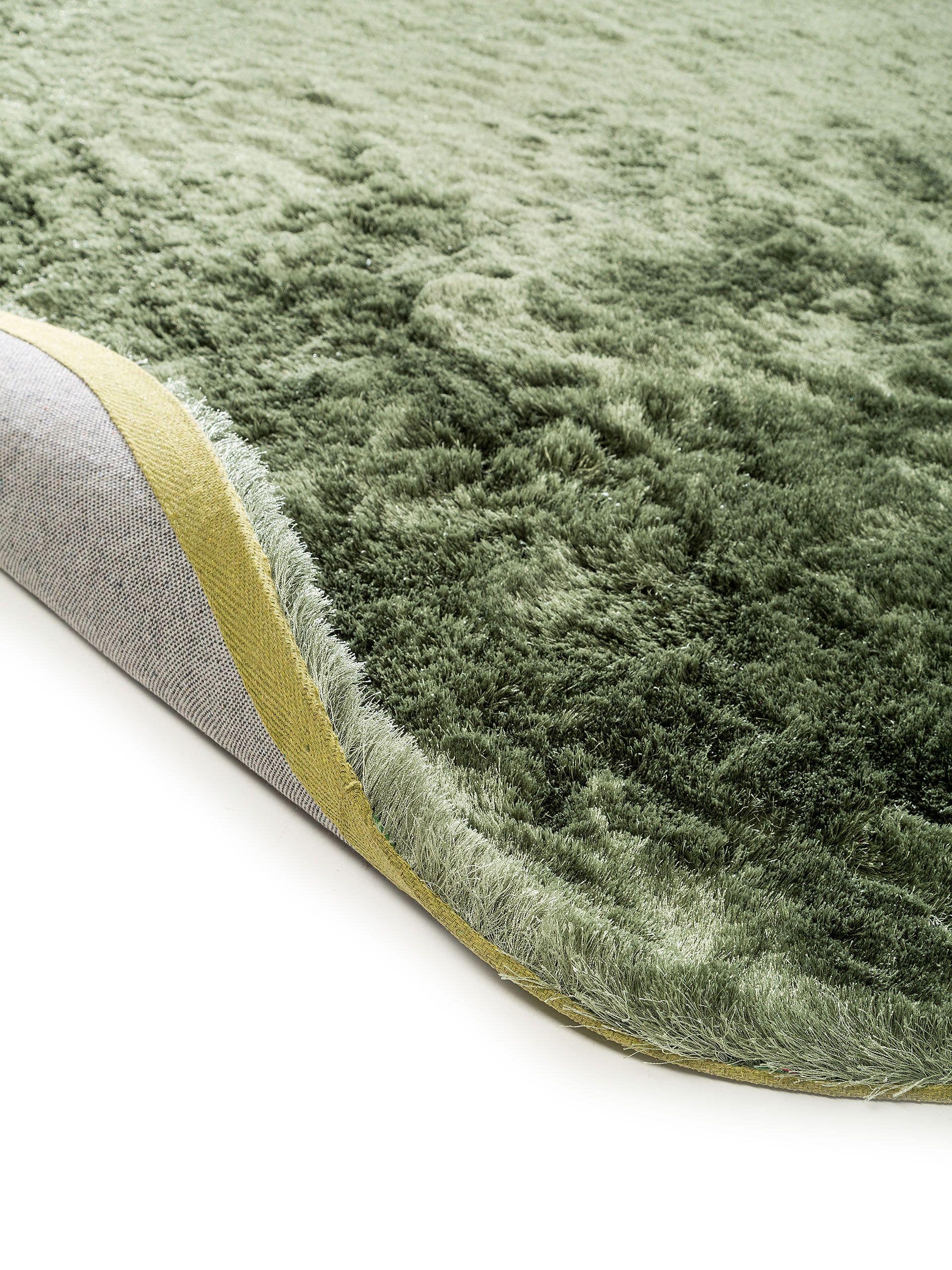 Matta av 100% Polyester i Grön med 31 - 40 mm hög lugg från benuta Nest