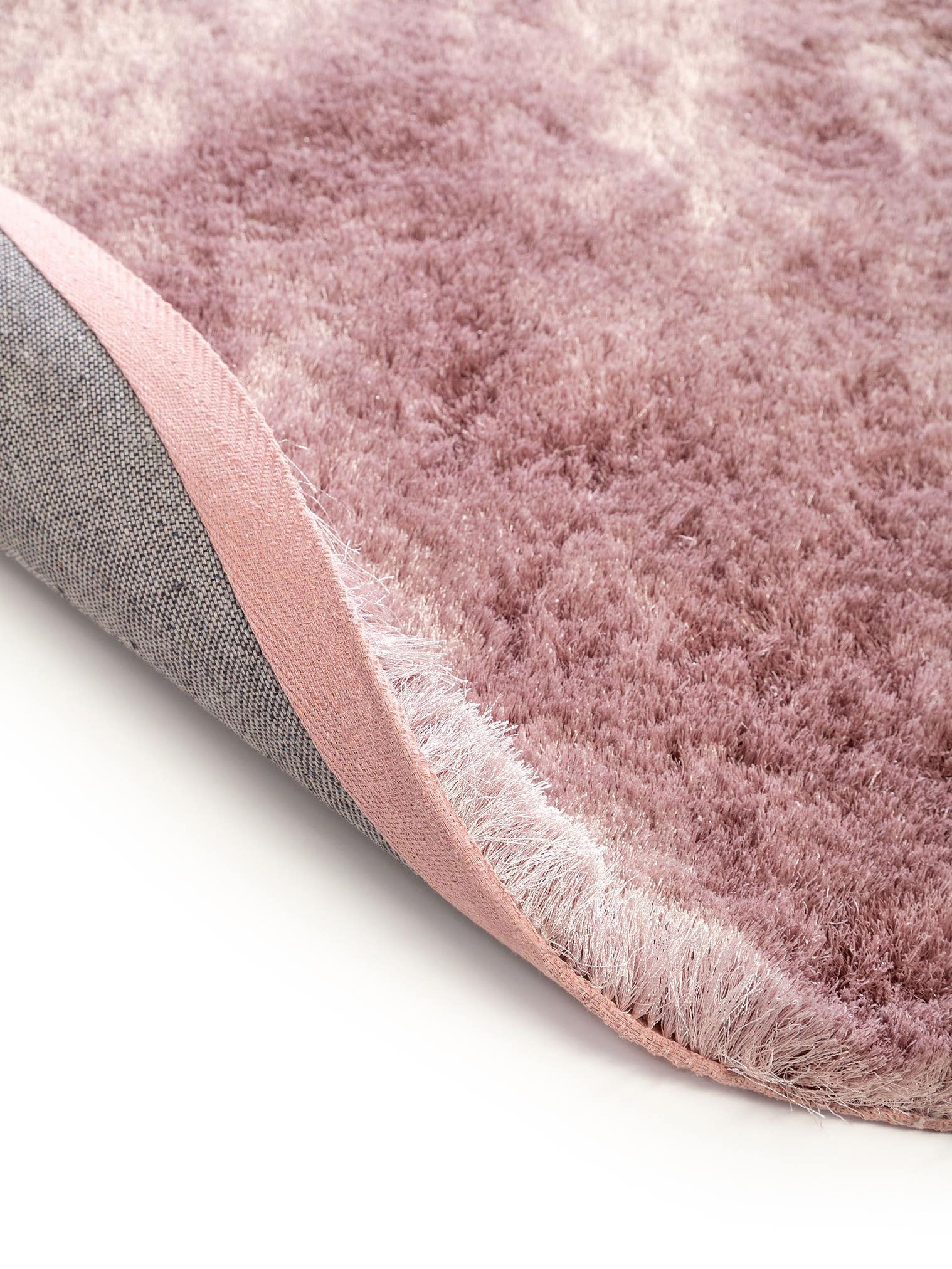 Rug made of 100% Polyester in Pink with a 31 - 40 mm high pile by benuta Nest