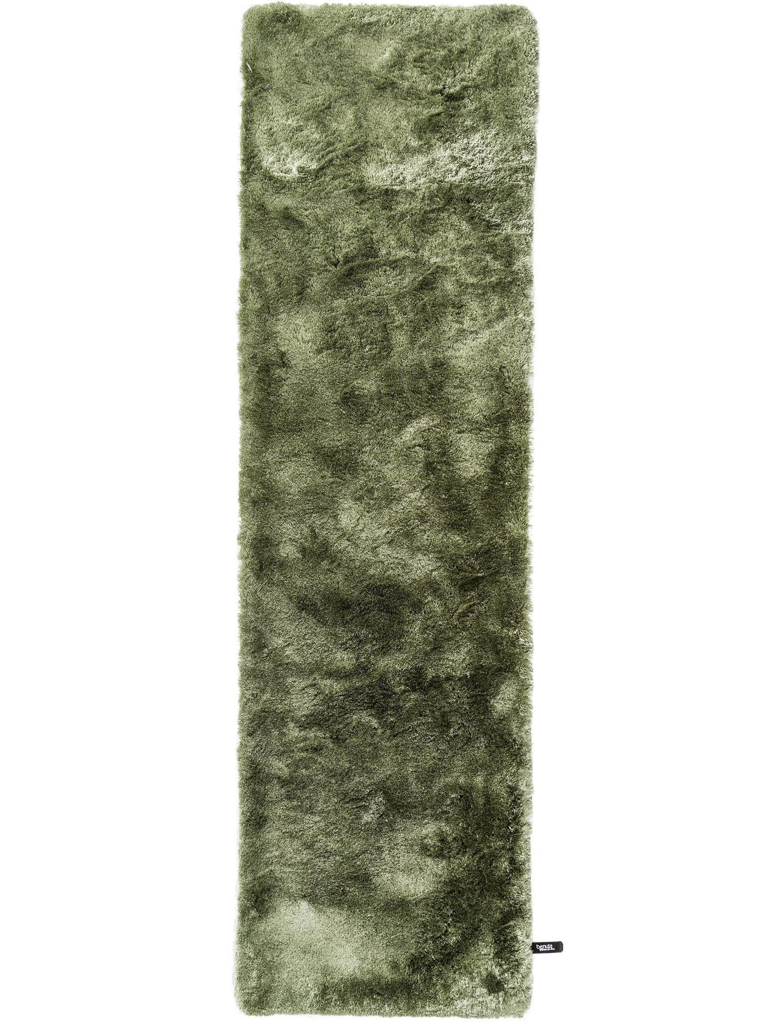 Teppich aus 100% Polyester in Grün mit 31 bis 40 mm hohem Flor von benuta Nest