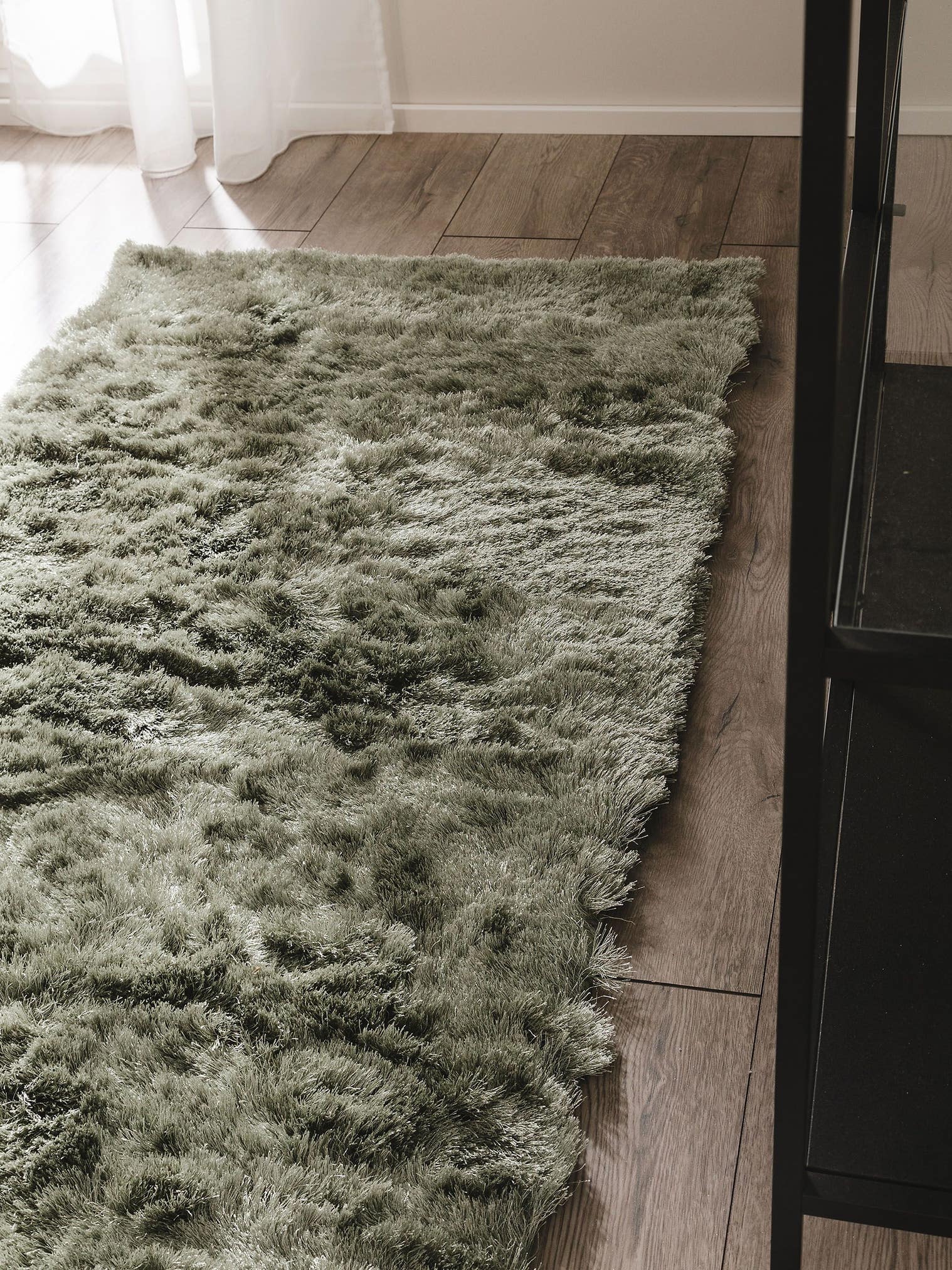 Teppich aus 100% Polyester in Grün mit 31 bis 40 mm hohem Flor von benuta Nest