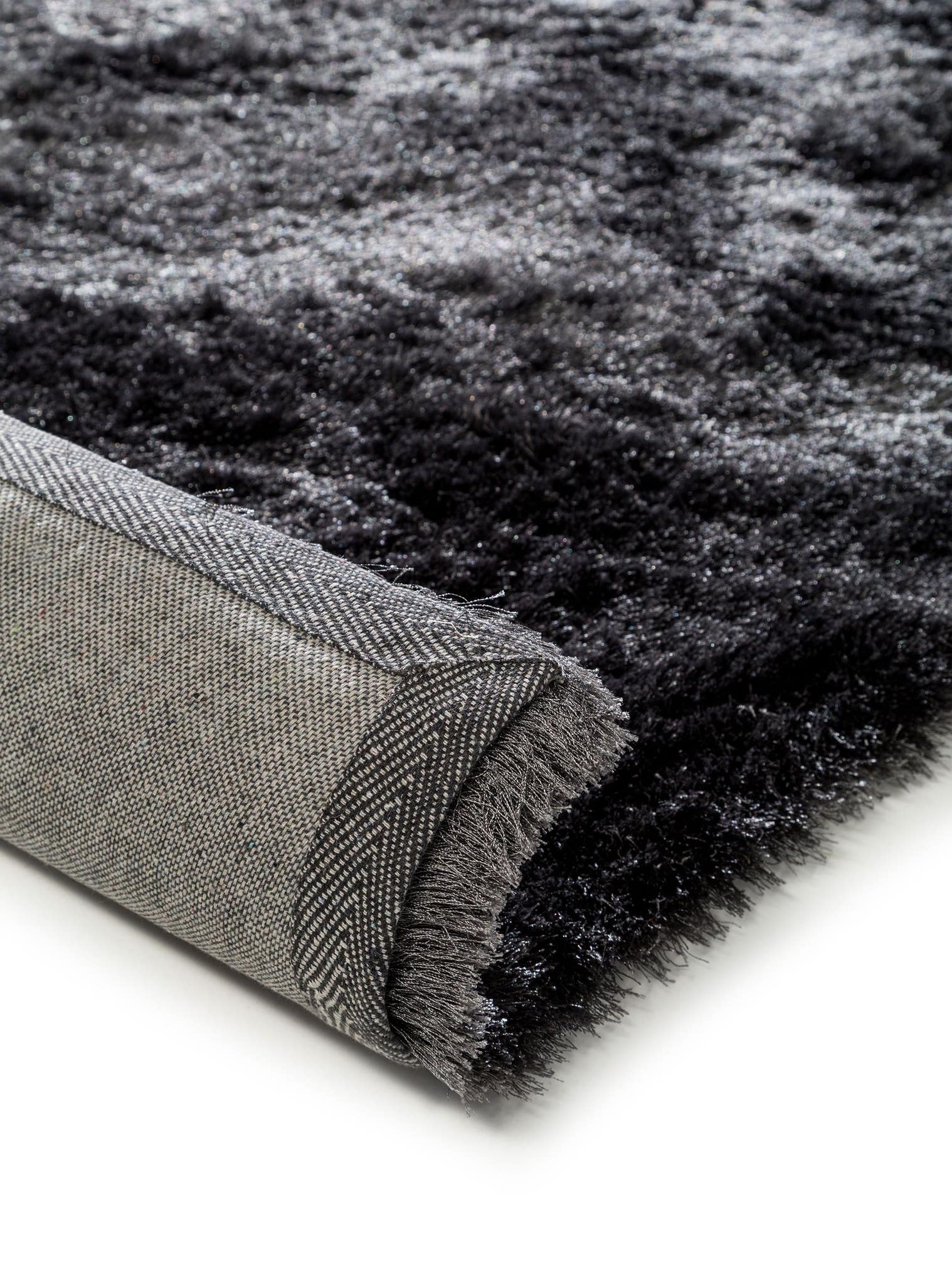 Teppich aus 100% Polyester in Grau mit 31 bis 40 mm hohem Flor von benuta Nest