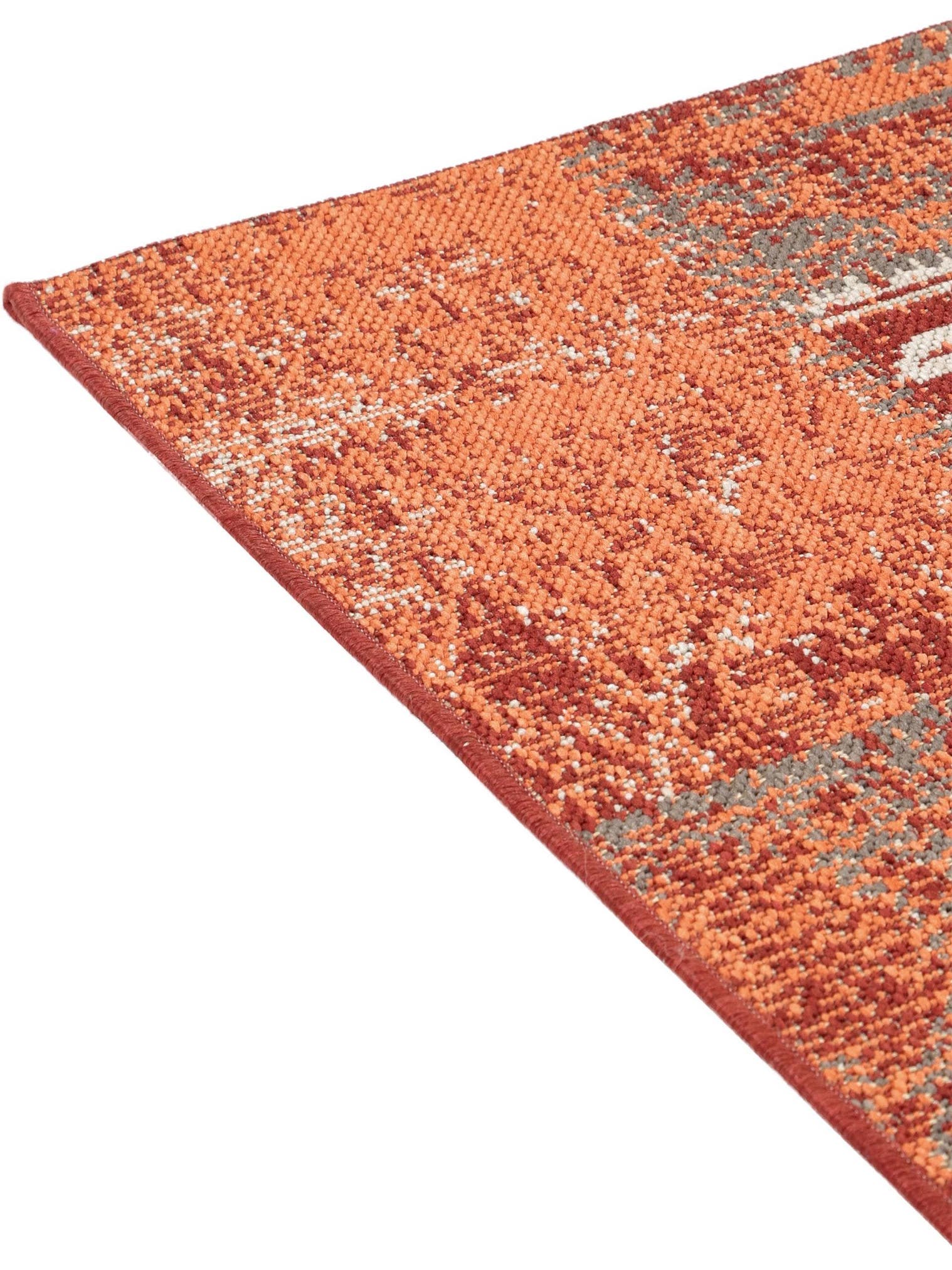 Teppich aus 100% Polypropylen in Rot mit bis 5 mm hohem Flor von benuta Nest