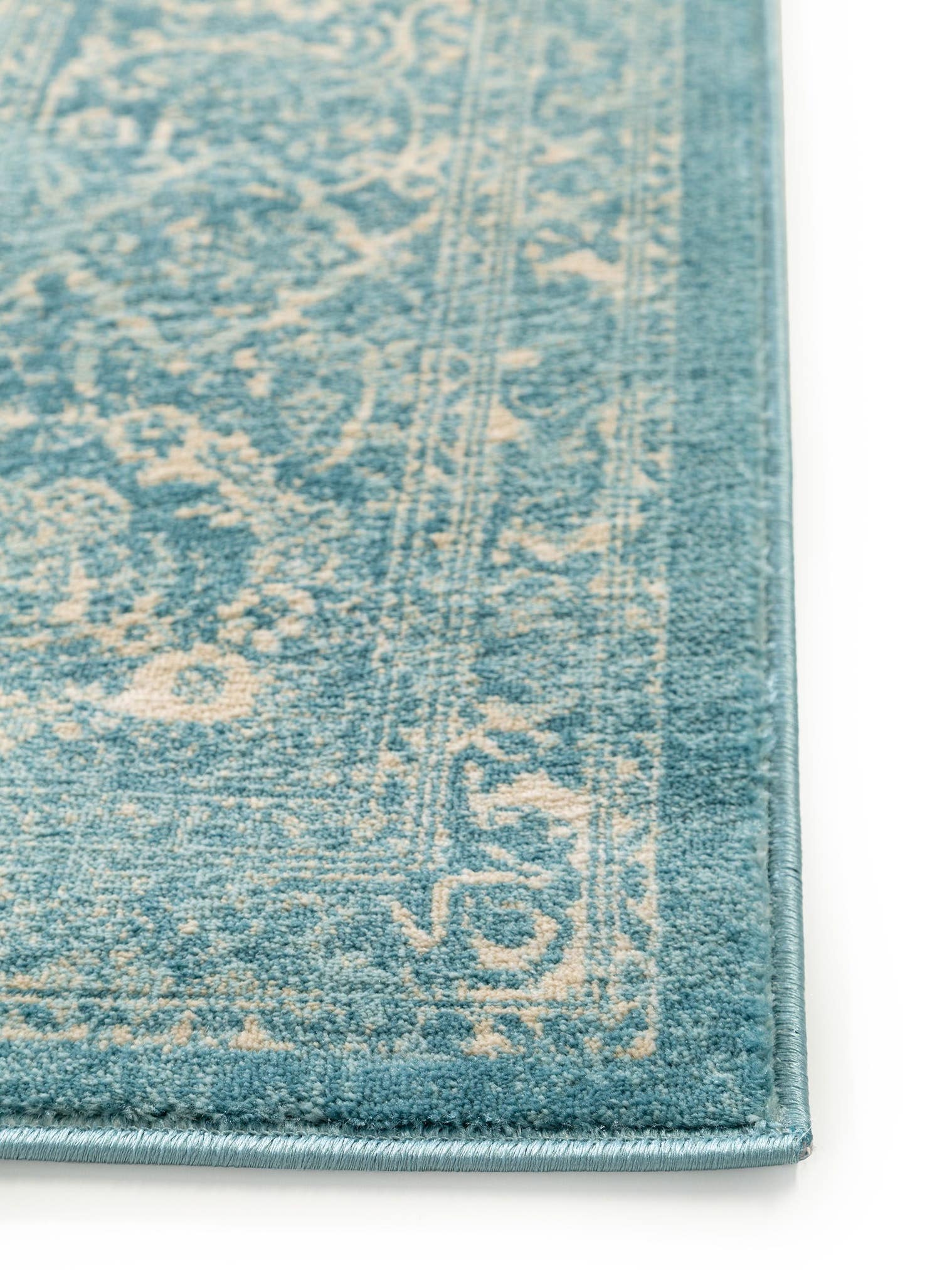 Rug made of 100% Polypropylene in Blue with a 1- 5 mm high pile by benuta