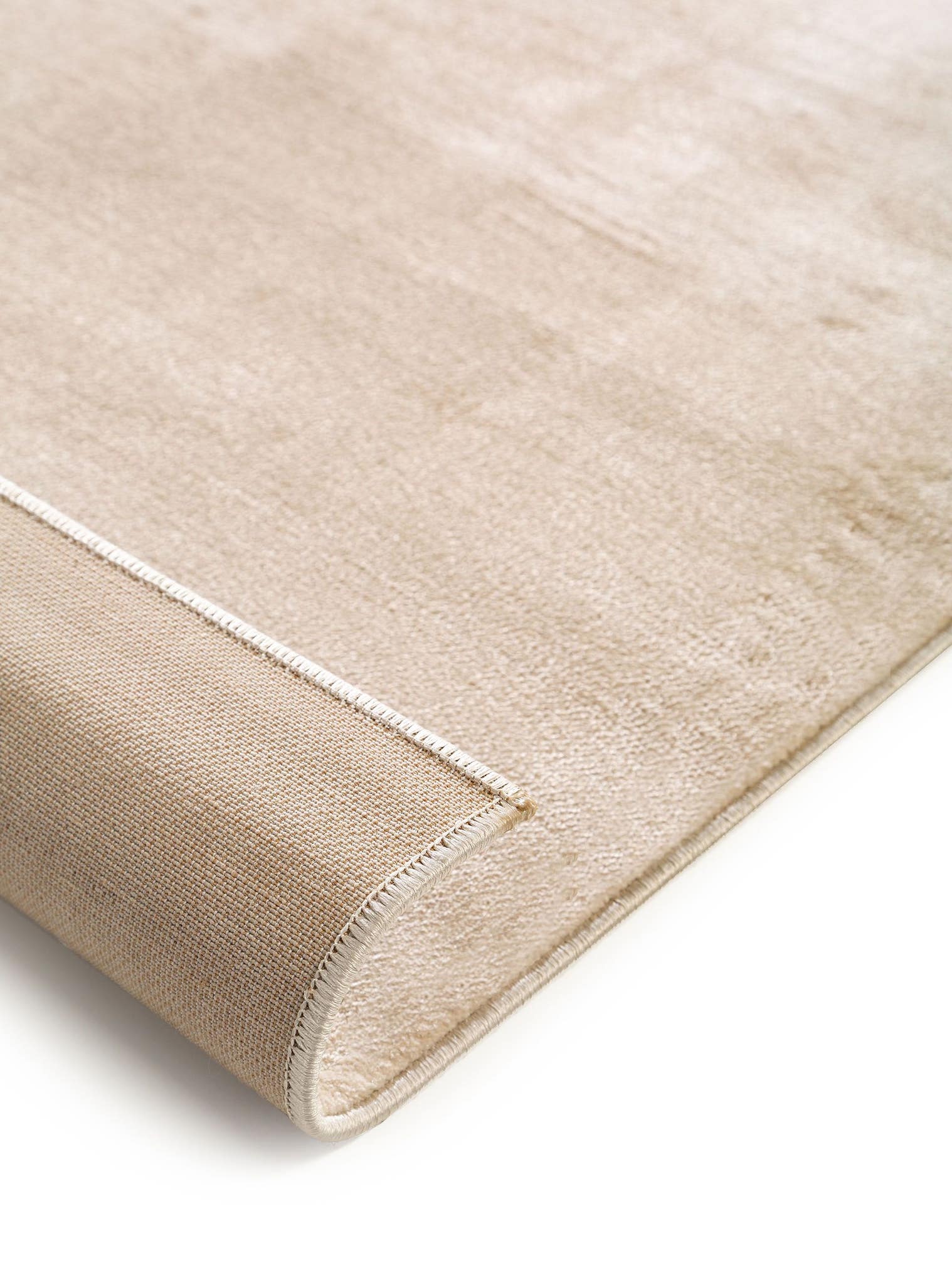 Tapijt van 100% Polypropyleen in Beige met een 1- 5 mm hoge pool van benuta