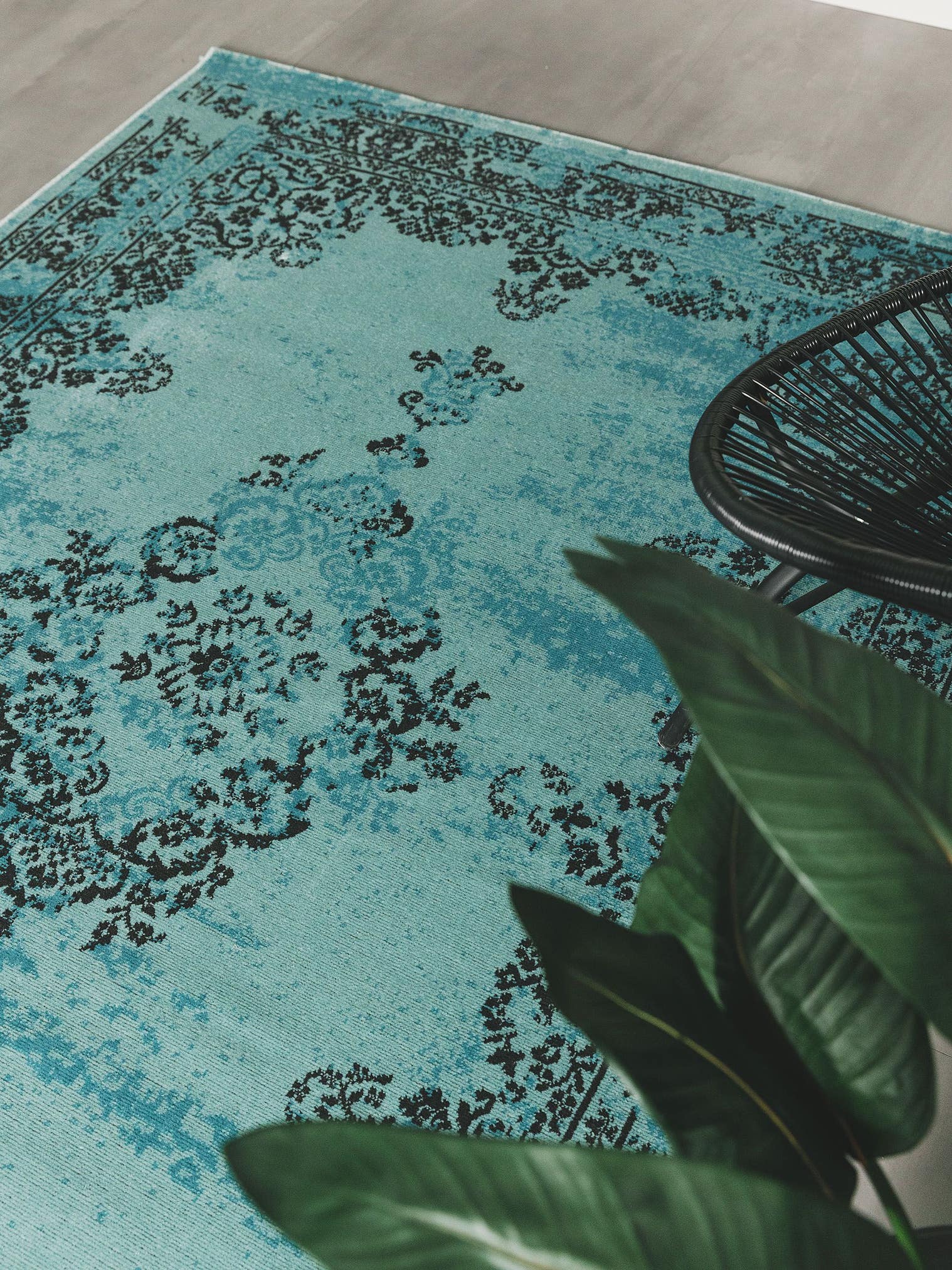 Rug made of 100% Polypropylene in Turquoise with a 1- 5 mm high pile by benuta Nest