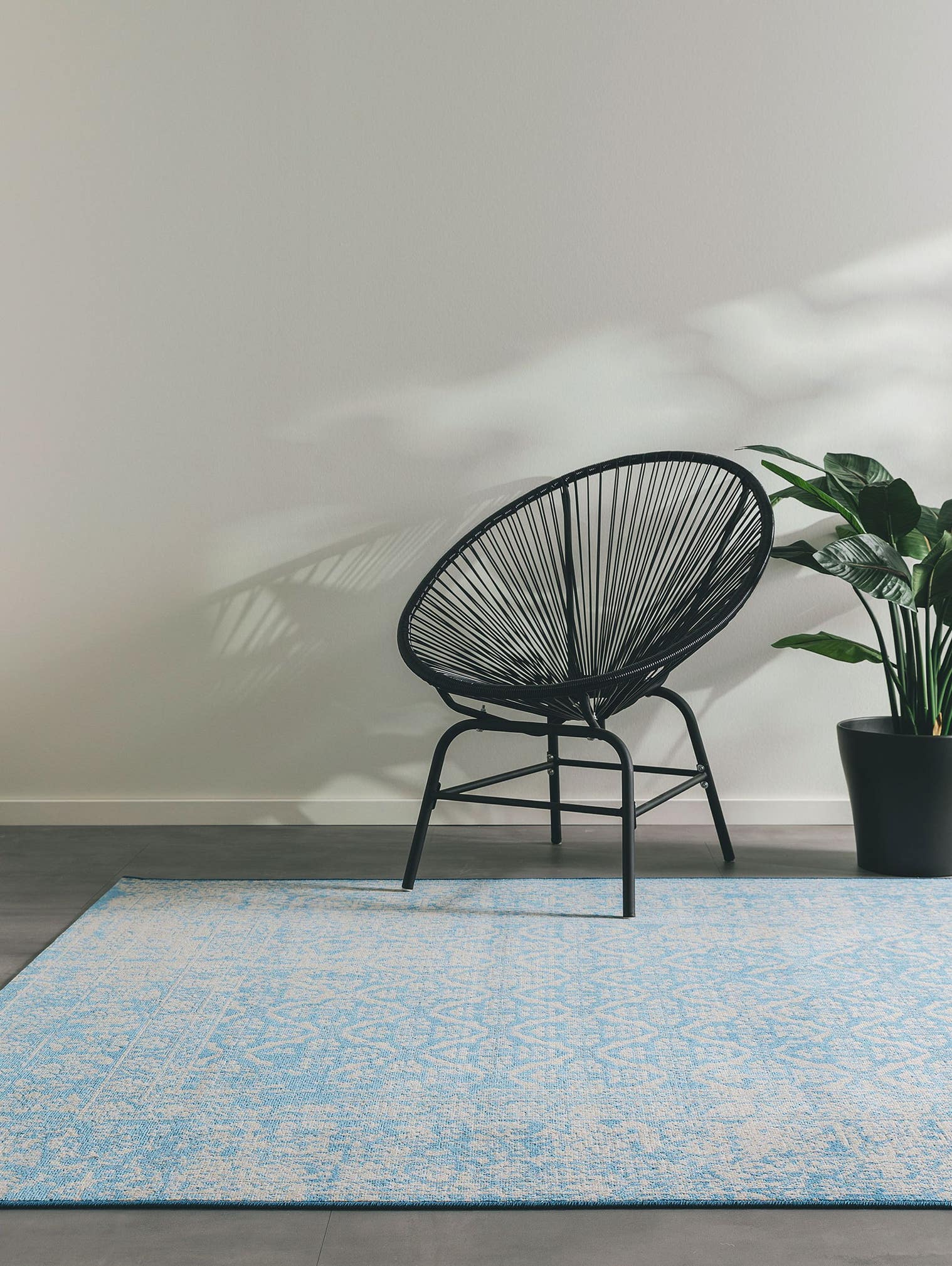 Teppich aus 100% Polypropylen in Blau mit bis 5 mm hohem Flor von benuta Nest