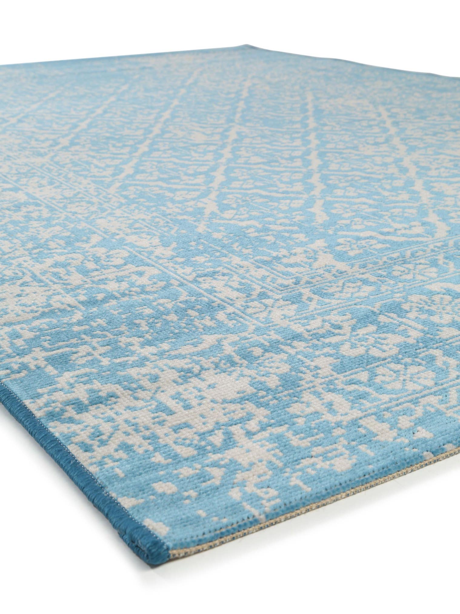 Teppich aus 100% Polypropylen in Blau mit bis 5 mm hohem Flor von benuta Nest