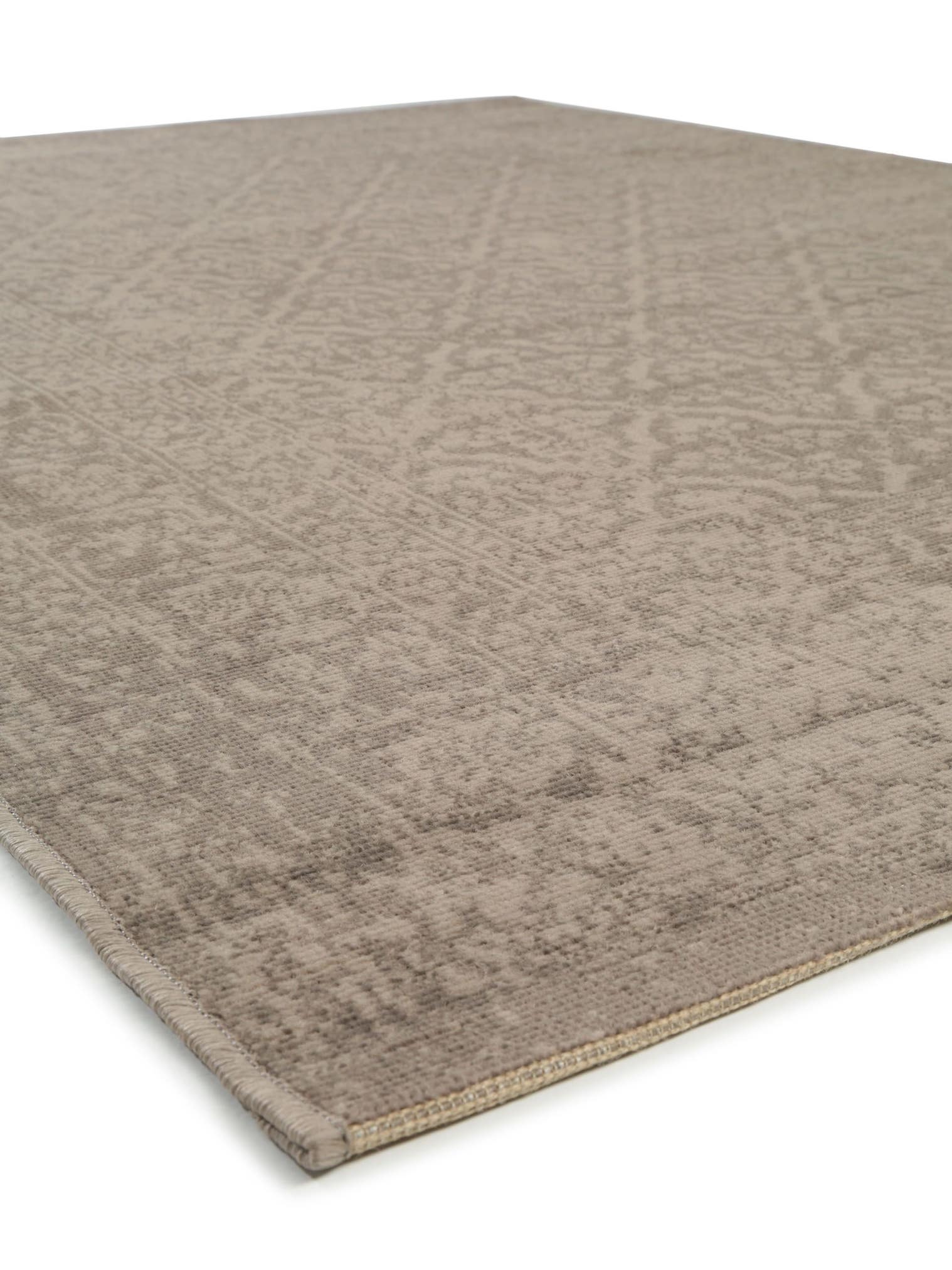 Teppich aus 100% Polypropylen in Taupe mit bis 5 mm hohem Flor von benuta Nest