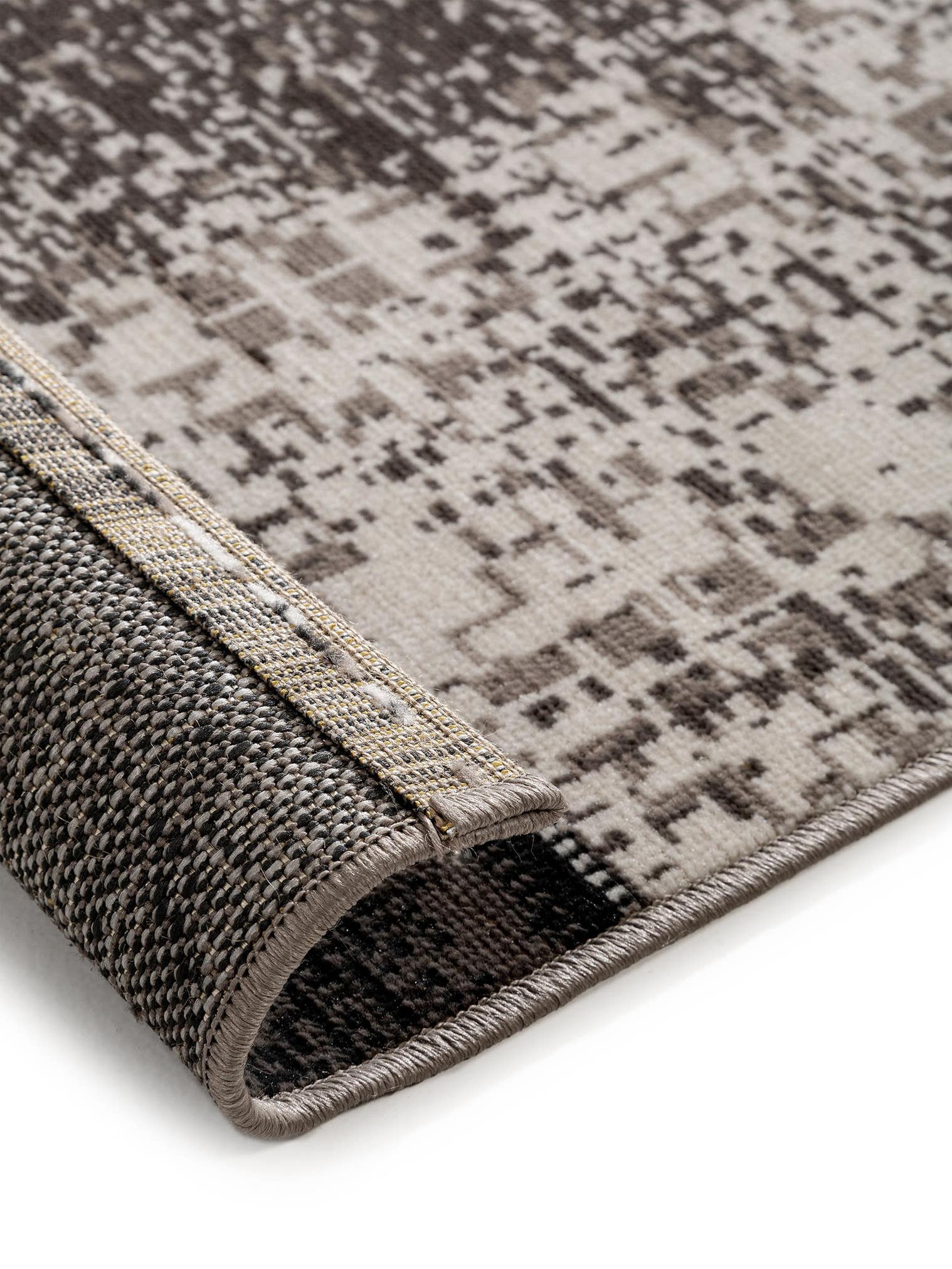 Tappeto di 100% Polipropilene in Grigio con pelo alto 1- 5 mm da benuta Nest