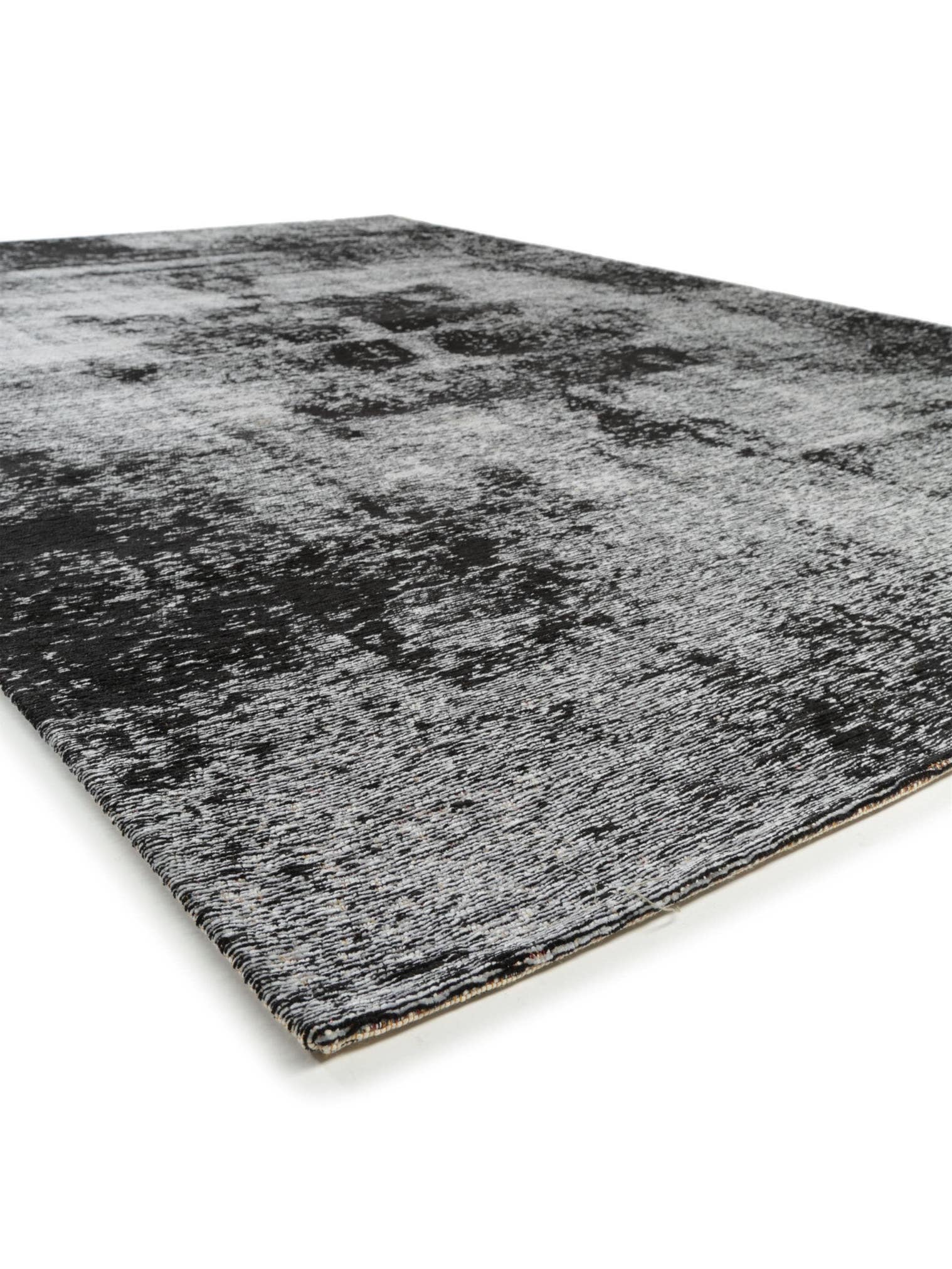 Teppich aus 41% Baumwolle, 32% Polyacryl, 26% Polyester, 1% Latex in Schwarz mit bis 5 mm hohem Flor von benuta Pop