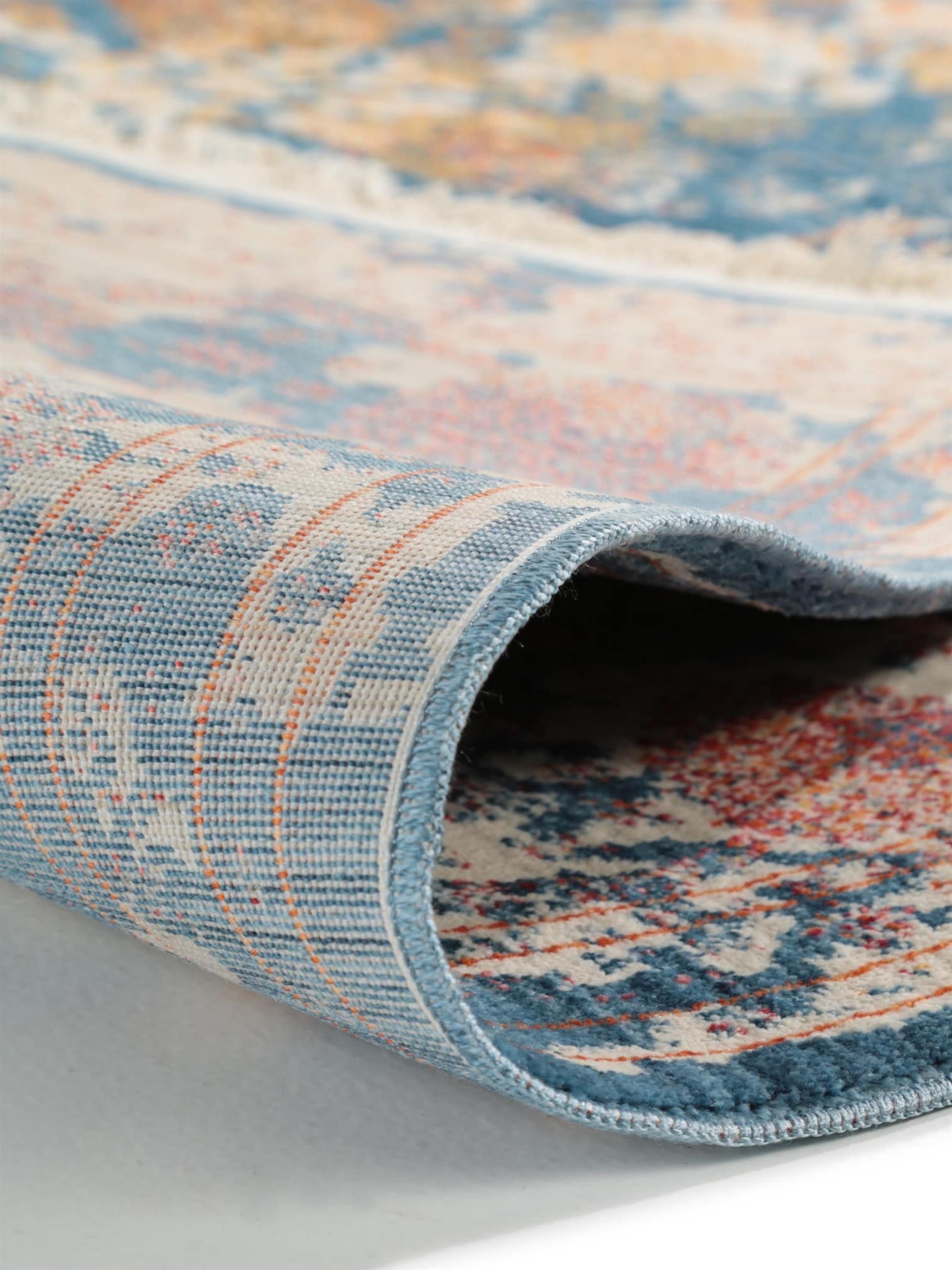 Matta av 100% Polyester i Blå med 6 - 10 mm hög lugg från benuta