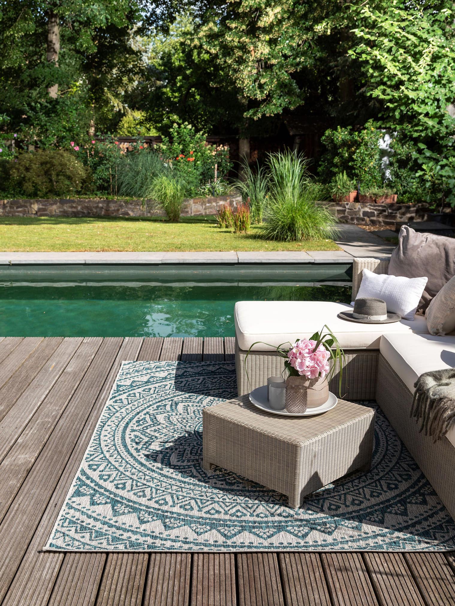 Tapis en 100% Polypropylène en Beige avec une pile de 1- 5 mm de hauteur de benuta Nest