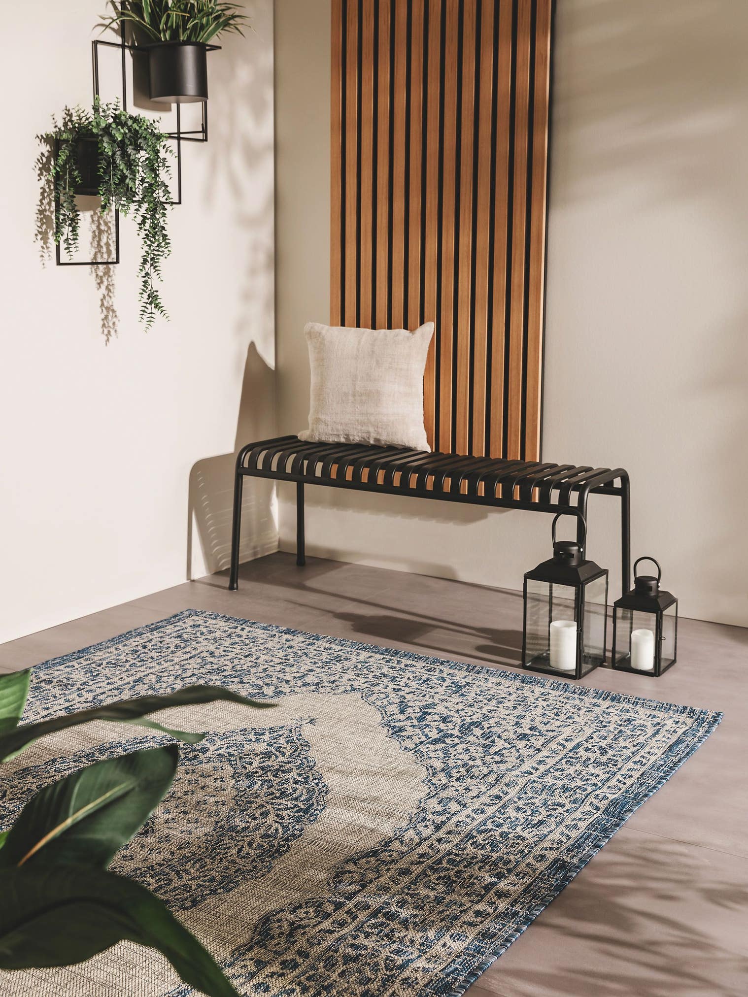 Tapis en 100% Polypropylène en Bleu avec une pile de 1- 5 mm de hauteur de benuta Nest
