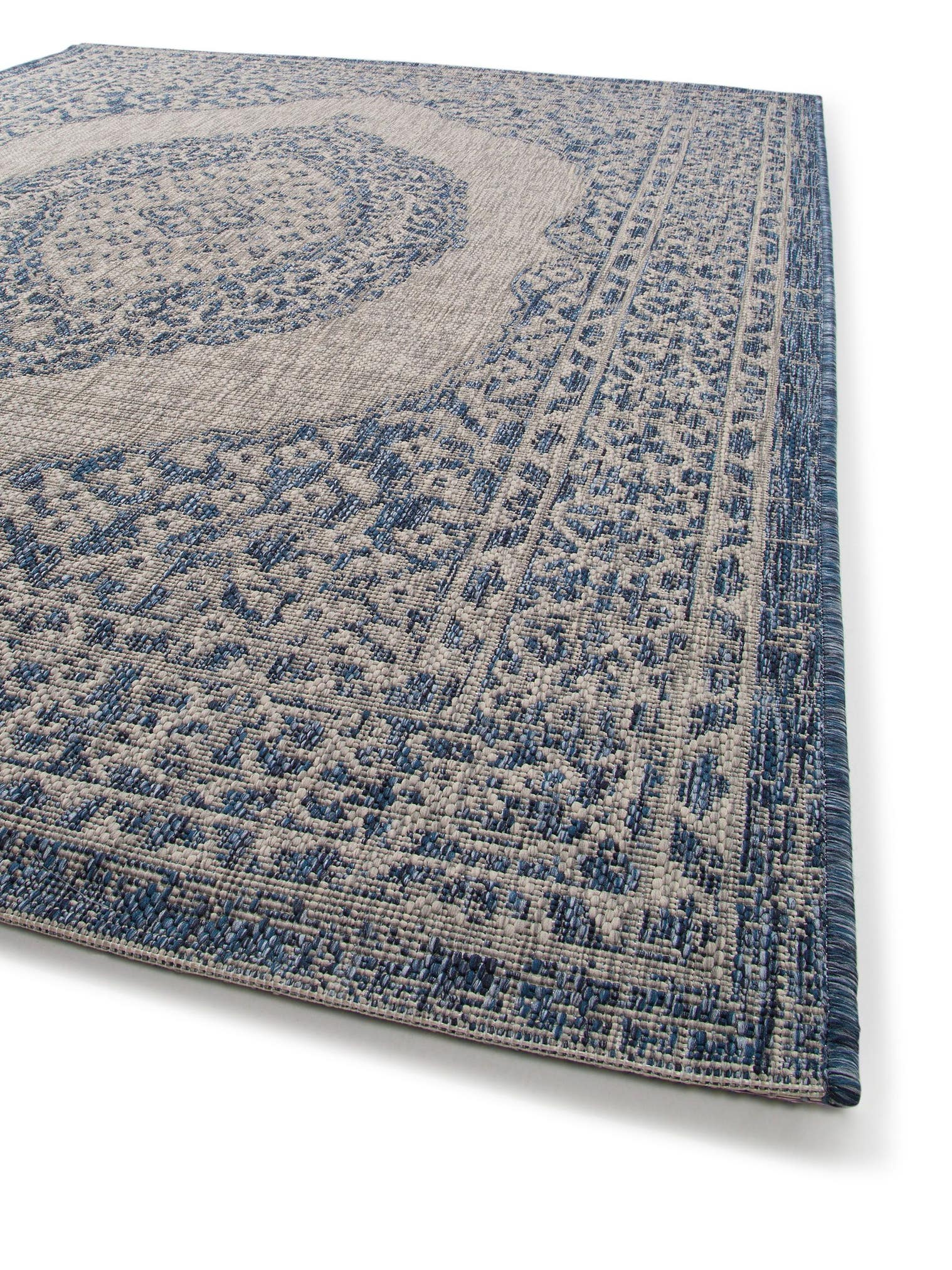 Tapis en 100% Polypropylène en Bleu avec une pile de 1- 5 mm de hauteur de benuta Nest