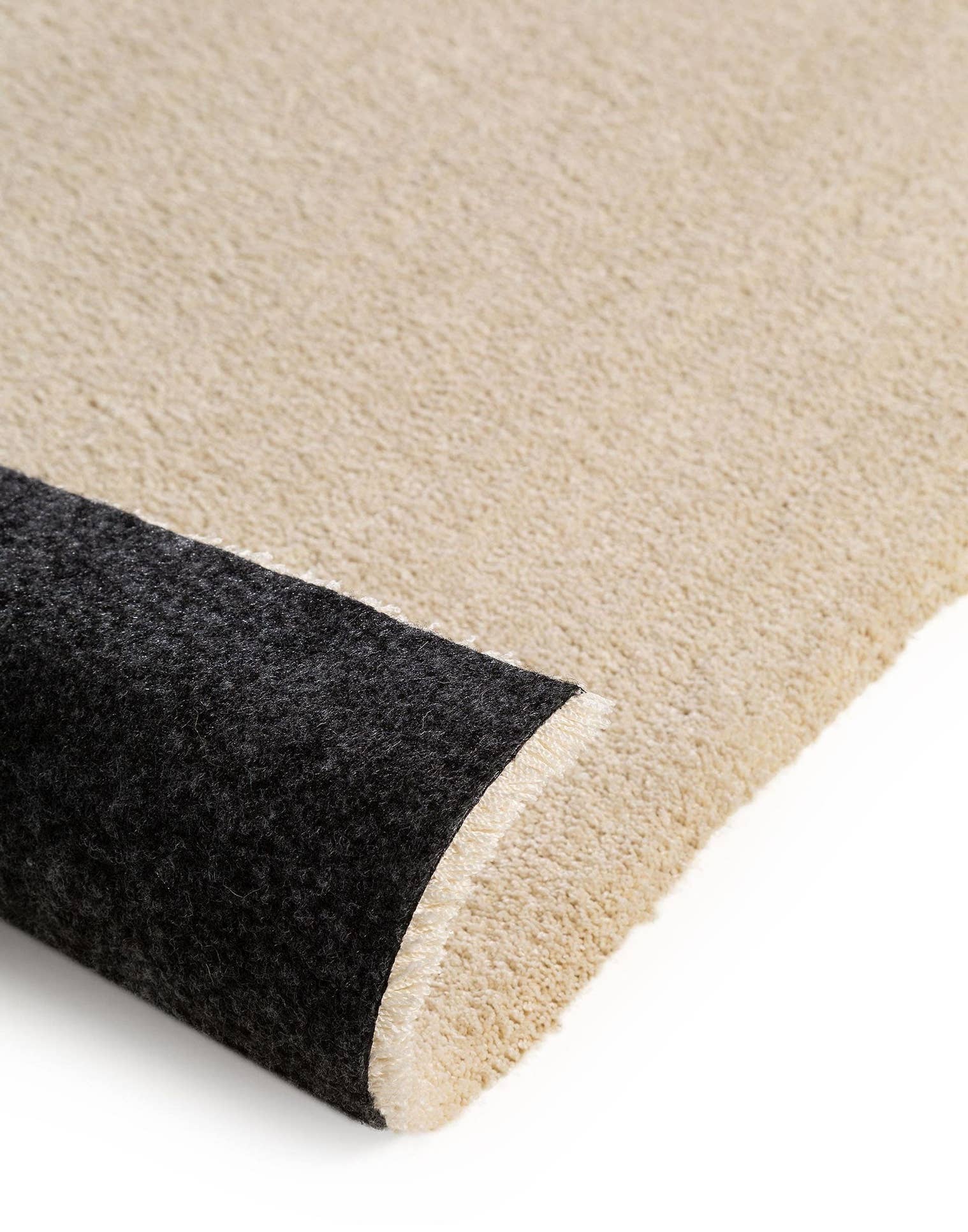 Teppich aus 100% Polyester in Beige mit 11 bis 20 mm hohem Flor von benuta Nest