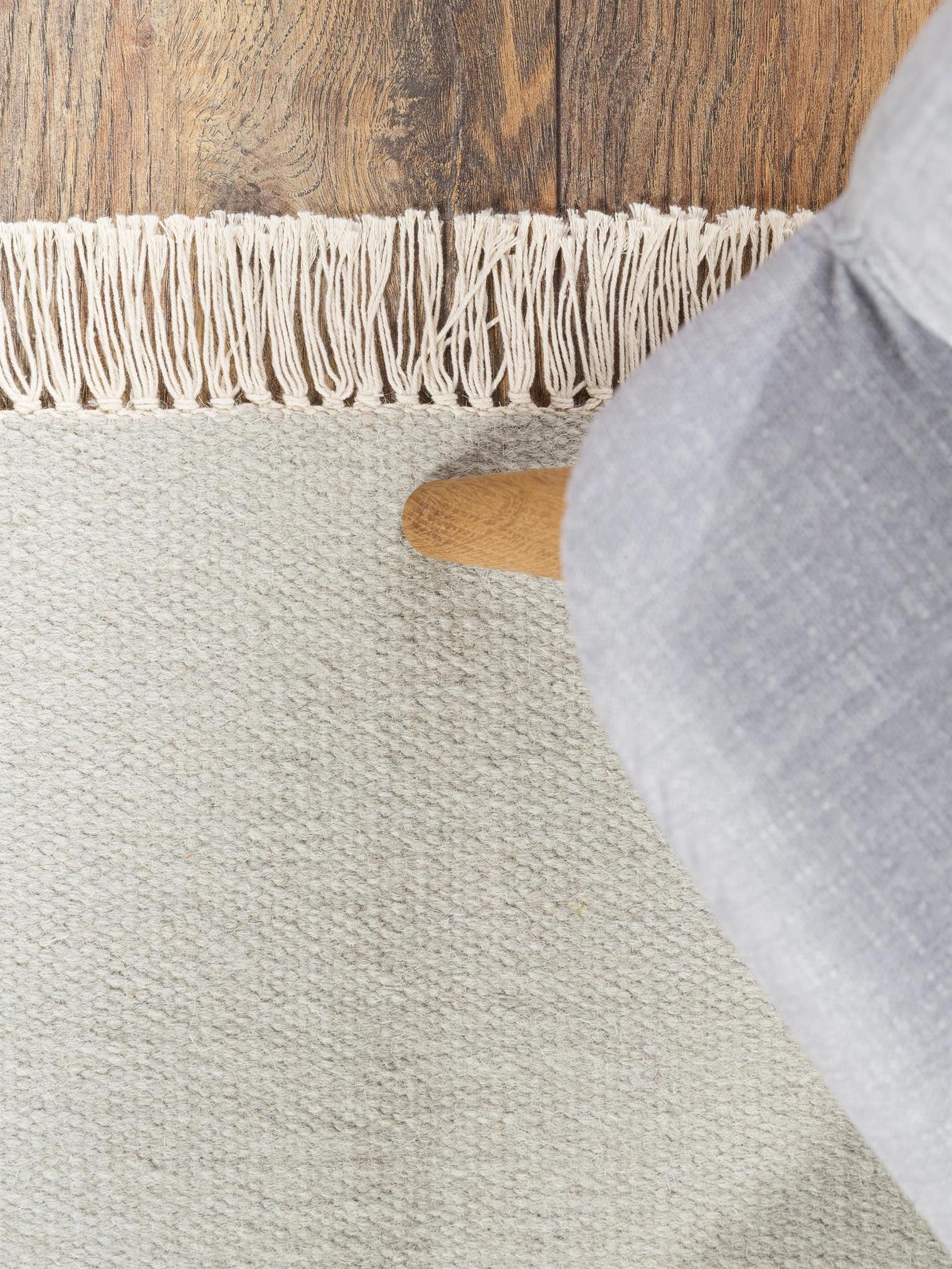 Rug made of 90% Wool, 10% Cotton in Grey with a 1- 5 mm high pile by benuta Pop