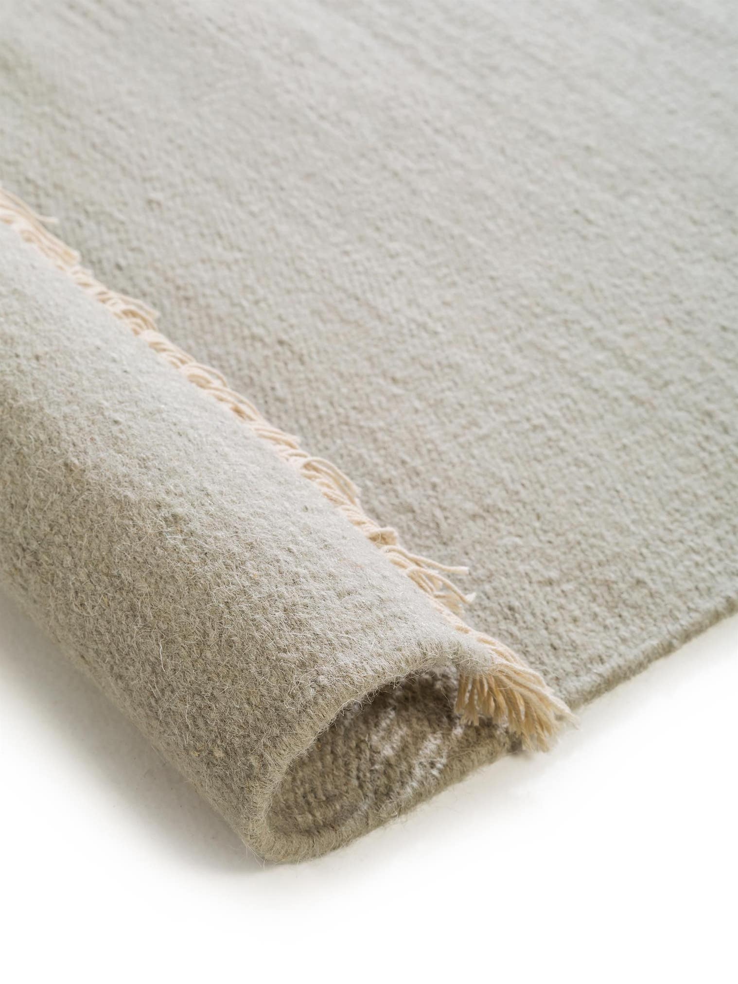 Rug made of 90% Wool, 10% Cotton in Grey with a 1- 5 mm high pile by benuta Pop