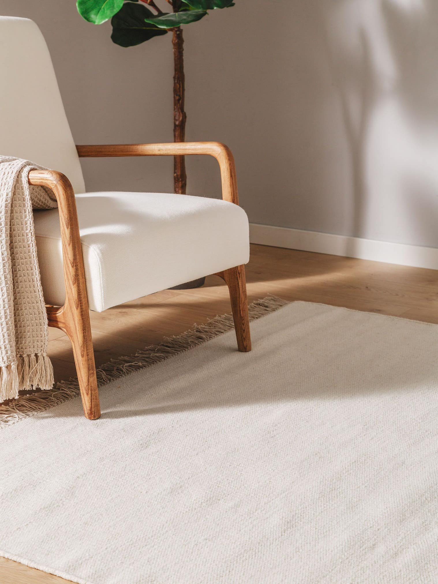 Matta av 80% Ull, 20% Bomull i Beige med 1- 5 mm hög lugg från benuta Pop