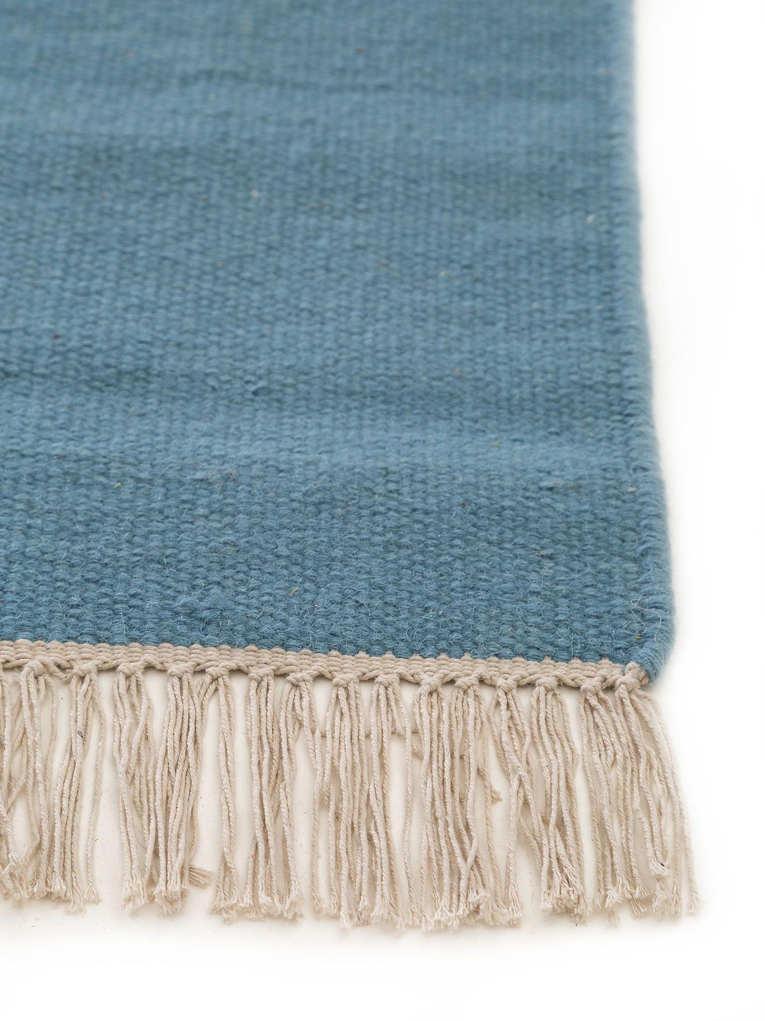 Tapijt van 80% Wol, 20% Katoen in Blauw met een 1- 5 mm hoge pool van benuta Pop