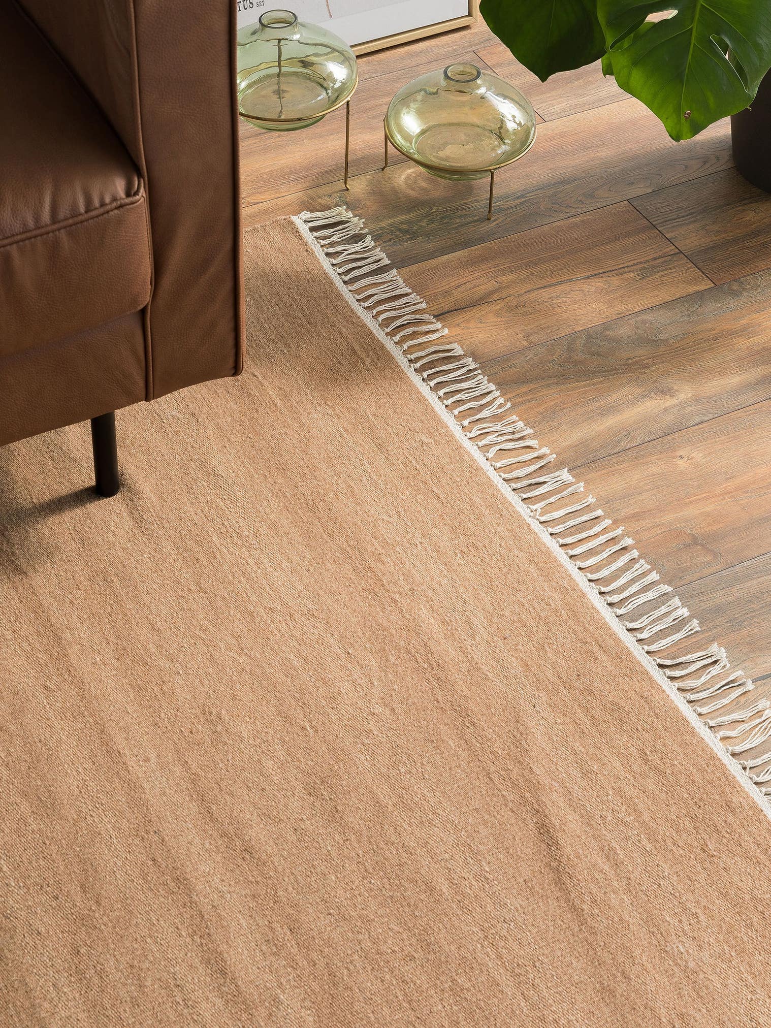Teppich aus 100% Wolle in Braun mit bis 5 mm hohem Flor von benuta