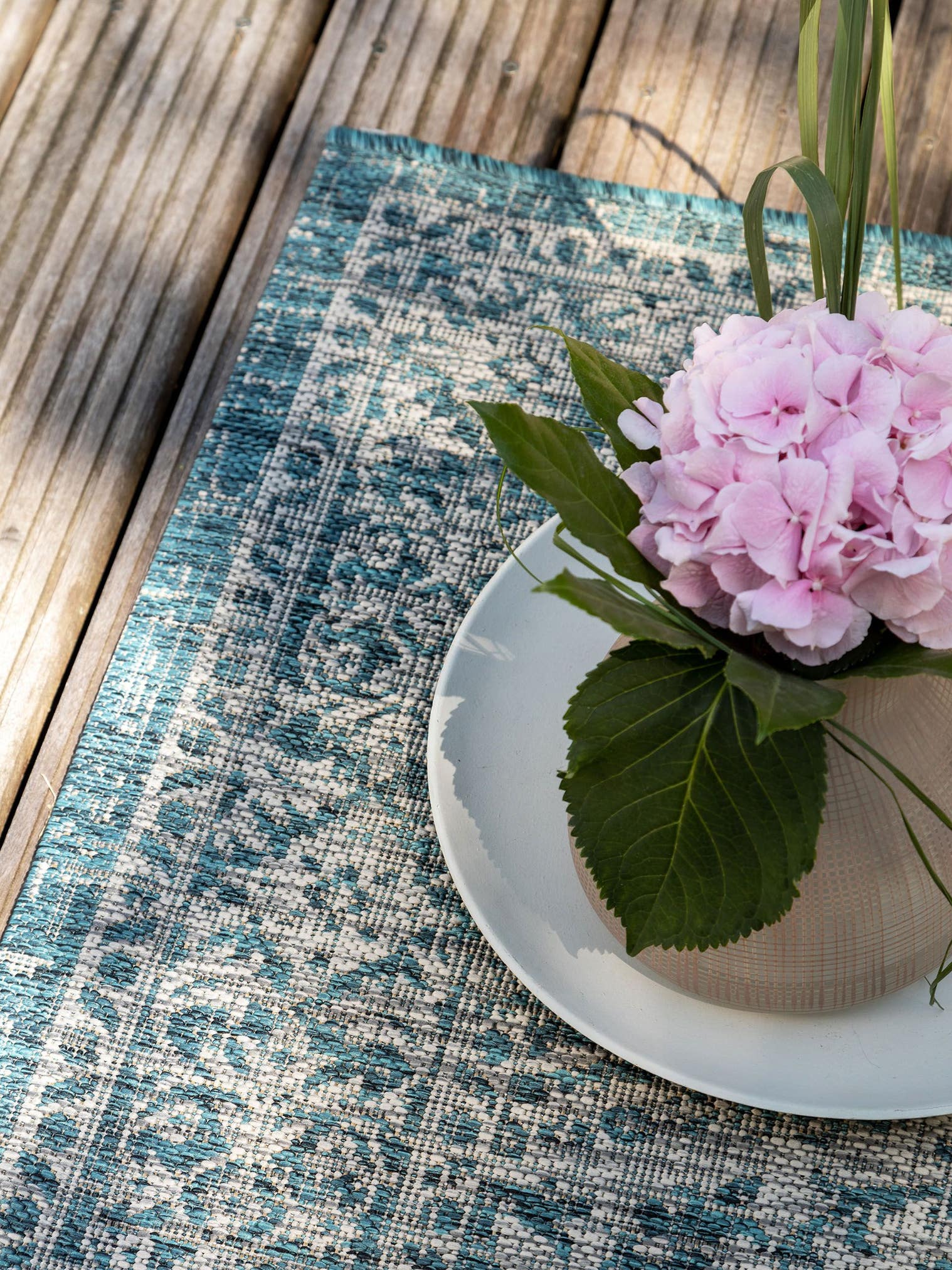 Teppich aus 100% Polypropylen in Blau mit bis 5 mm hohem Flor von benuta Nest