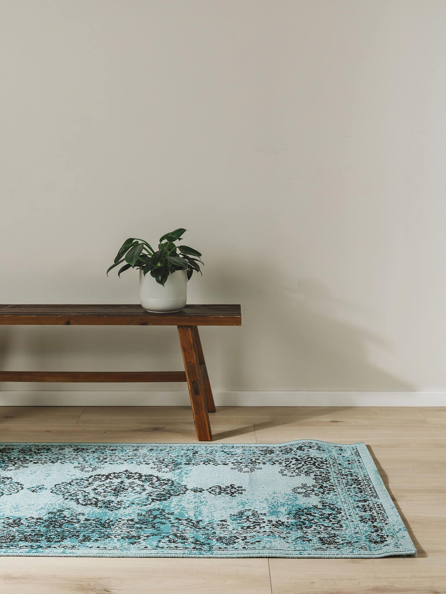 Tapis en 100% Polypropylène en Turquoise avec une pile de 1- 5 mm de hauteur de benuta Nest