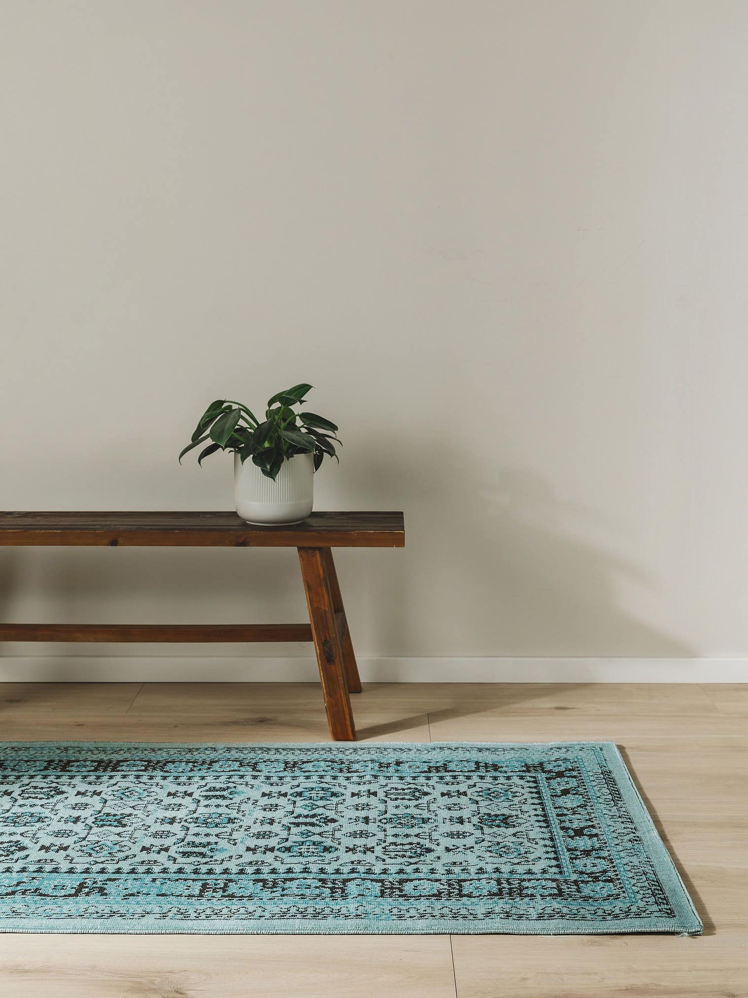 Tapis en 100% Polypropylène en Turquoise avec une pile de 1- 5 mm de hauteur de benuta Nest