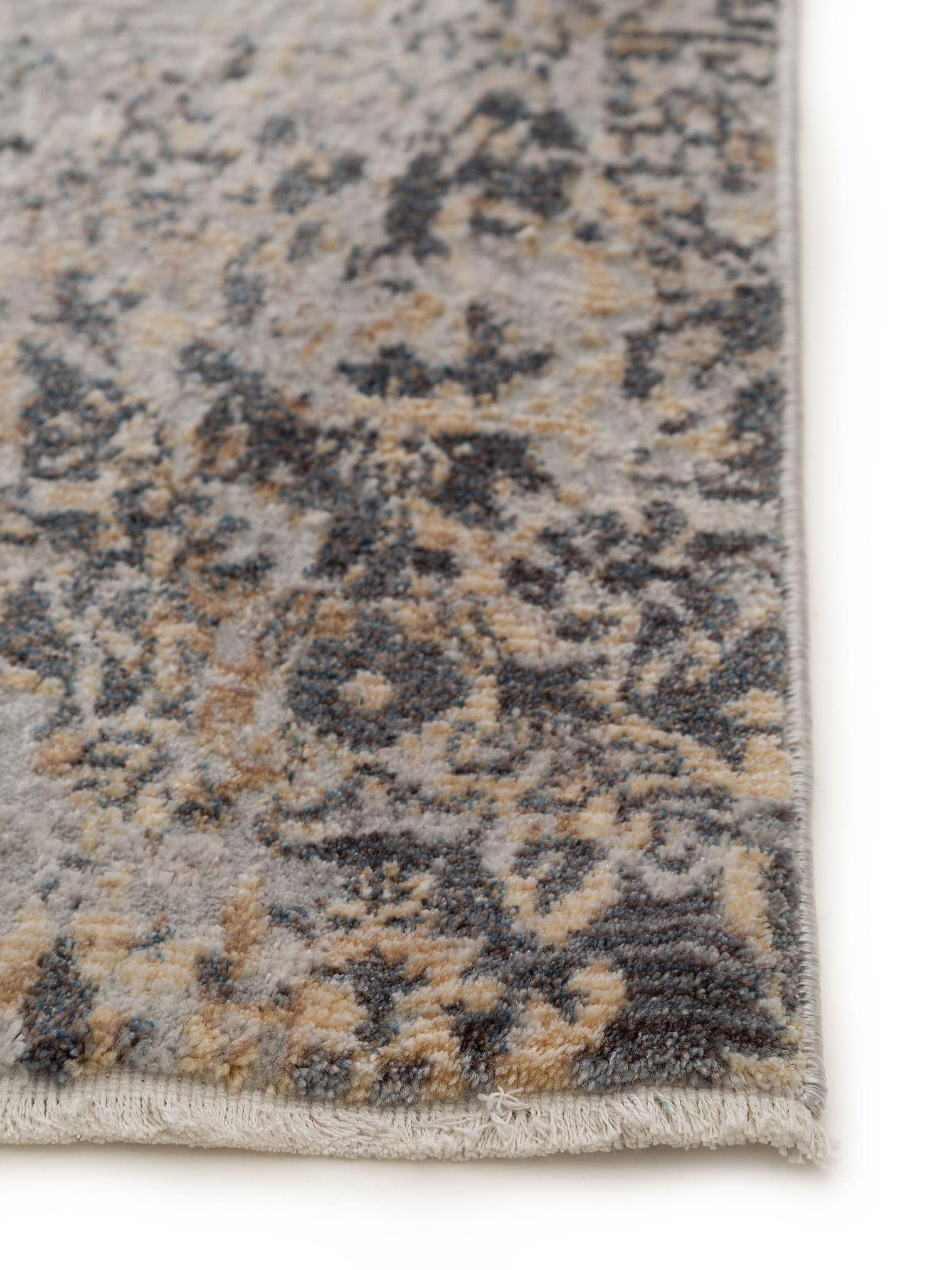 Teppich aus 100% Polyester in Grau mit 6 bis 10 mm hohem Flor von benuta Nest