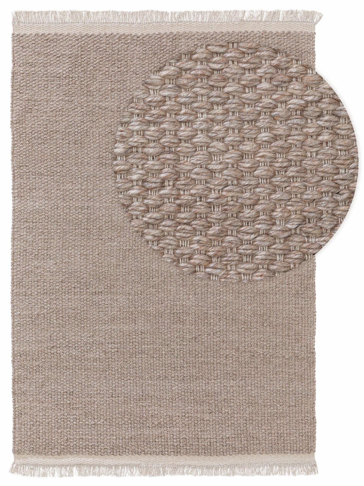 Tapis en 40% Laine, 30% Coton, 30% Viscose en Beige avec une pile de 1- 5 mm de hauteur de benuta Pure