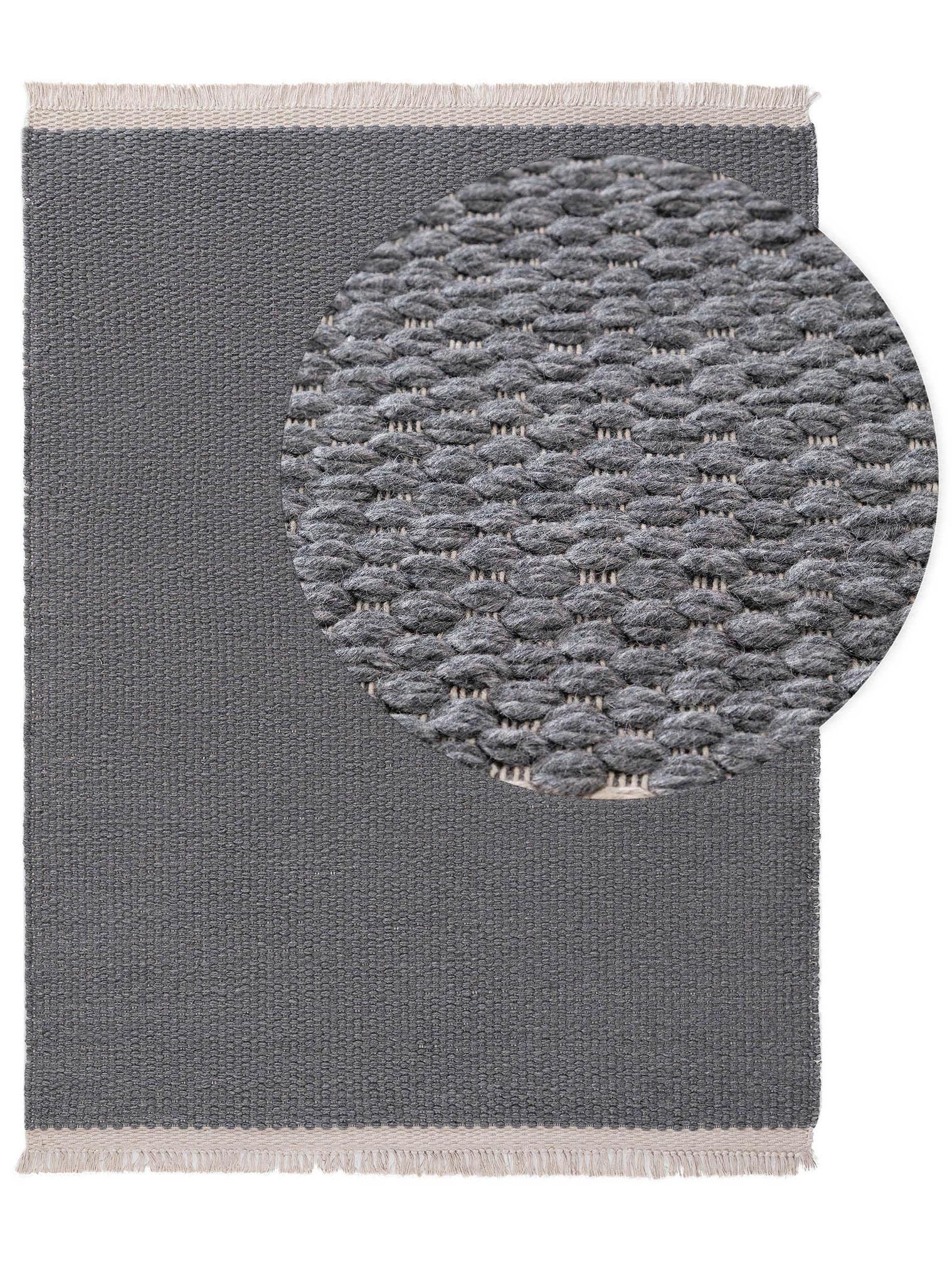 Teppich aus 40% Wolle, 30% Baumwolle, 30% Viskose in Grau mit bis 5 mm hohem Flor von benuta Pure
