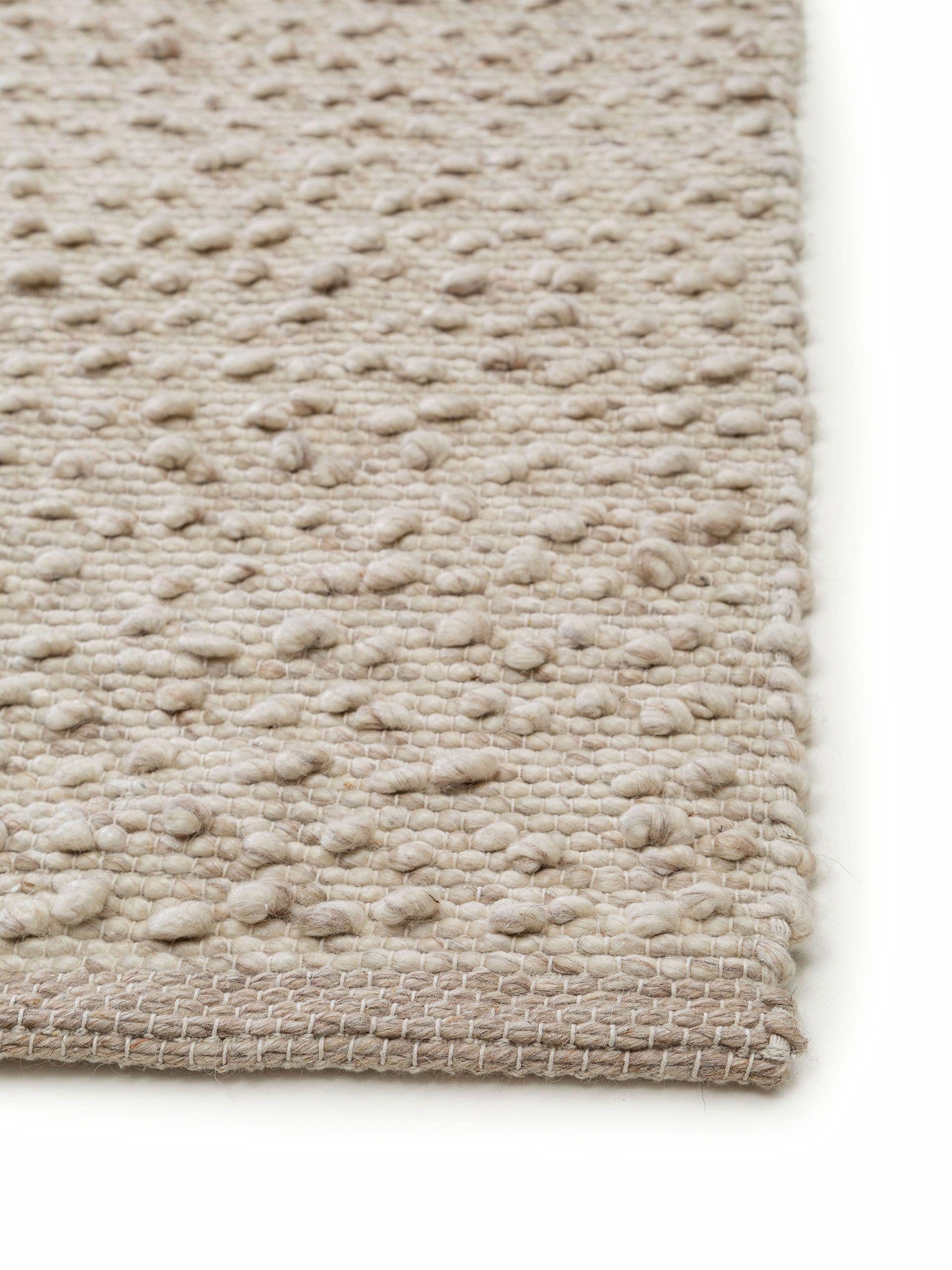Alfombra de 40% Lana, 30% Algodón, 20% Poliéster, 10% Viscosa en Beige con un pelo de {{Placeholder_Pile Height}} de altura de benuta Pure