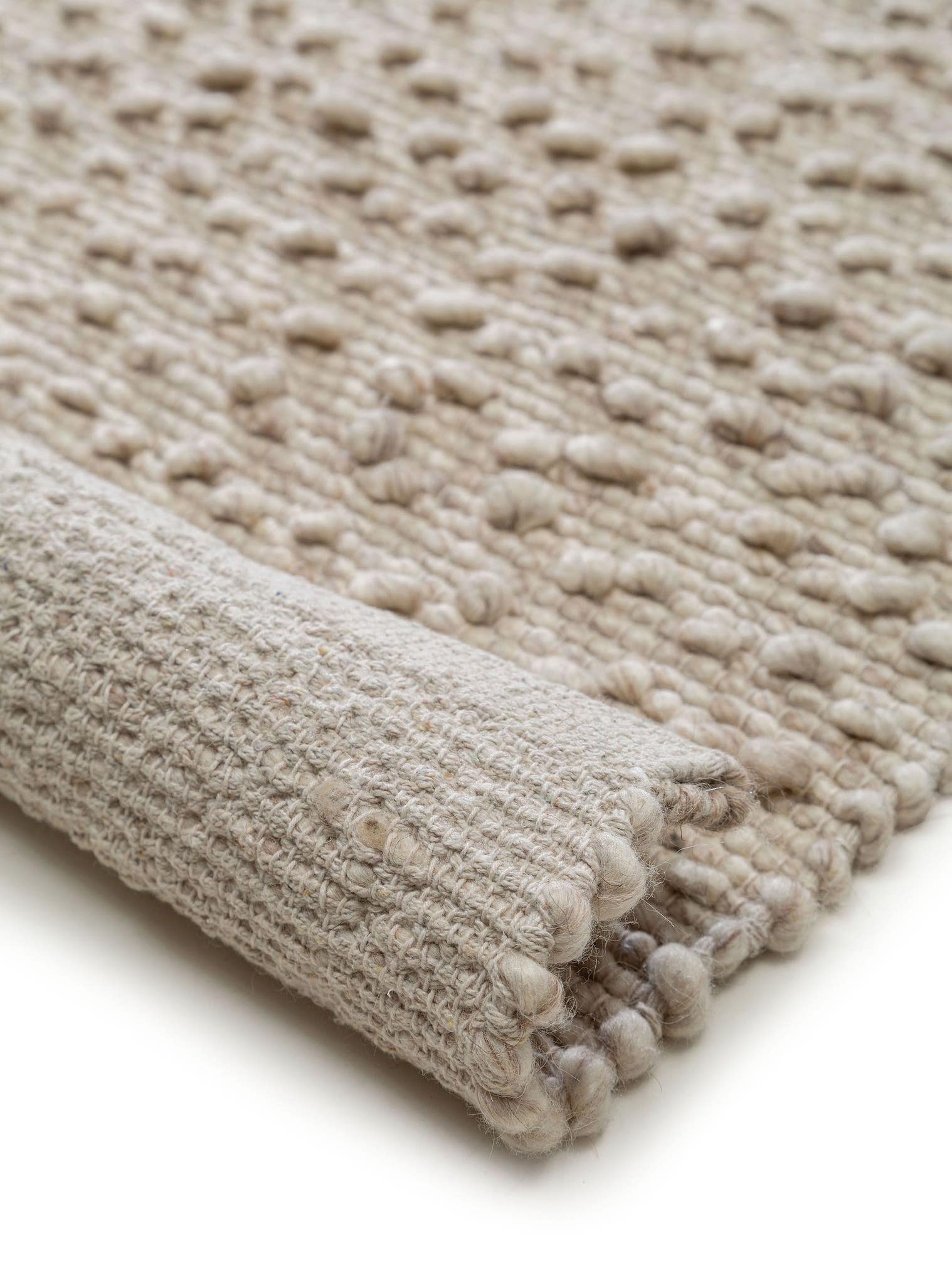 Tappeto di 40% Lana, 30% Cotone, 20% Poliestere, 10% Viscosa in Beige con pelo alto 1- 5 mm da benuta Pure