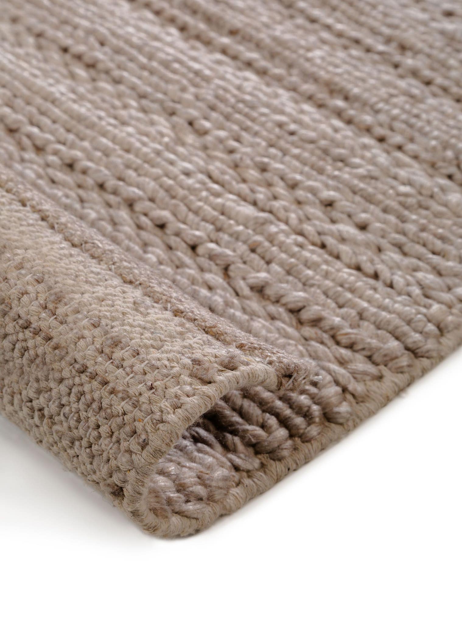 Teppich aus 70% Wool, 30% Polyester in Beige mit 1- 5 mm hohem Flor von benuta Pure